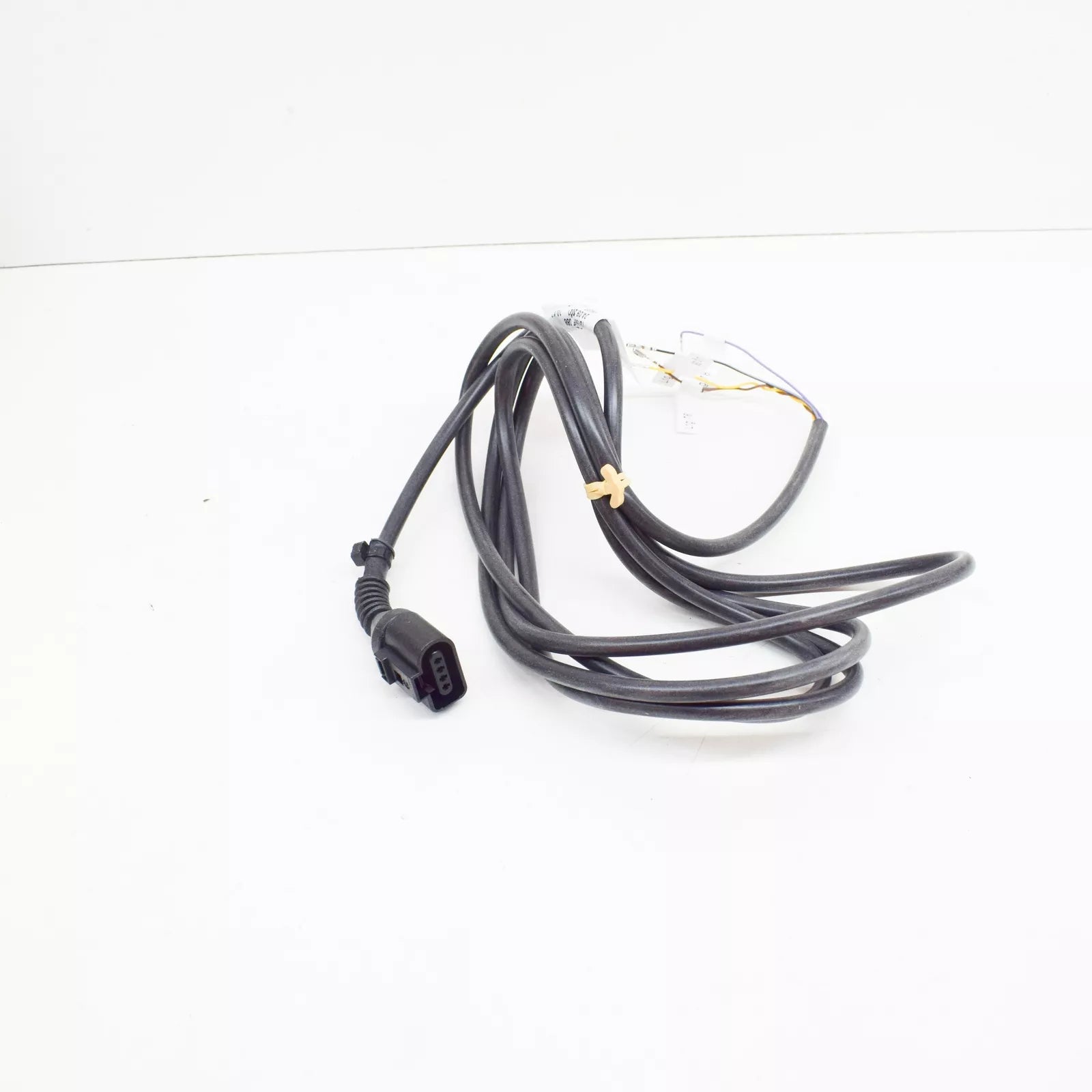 NEW VW PASSAT B6 3C ADAPTER CABLE LOOM 1KD971658