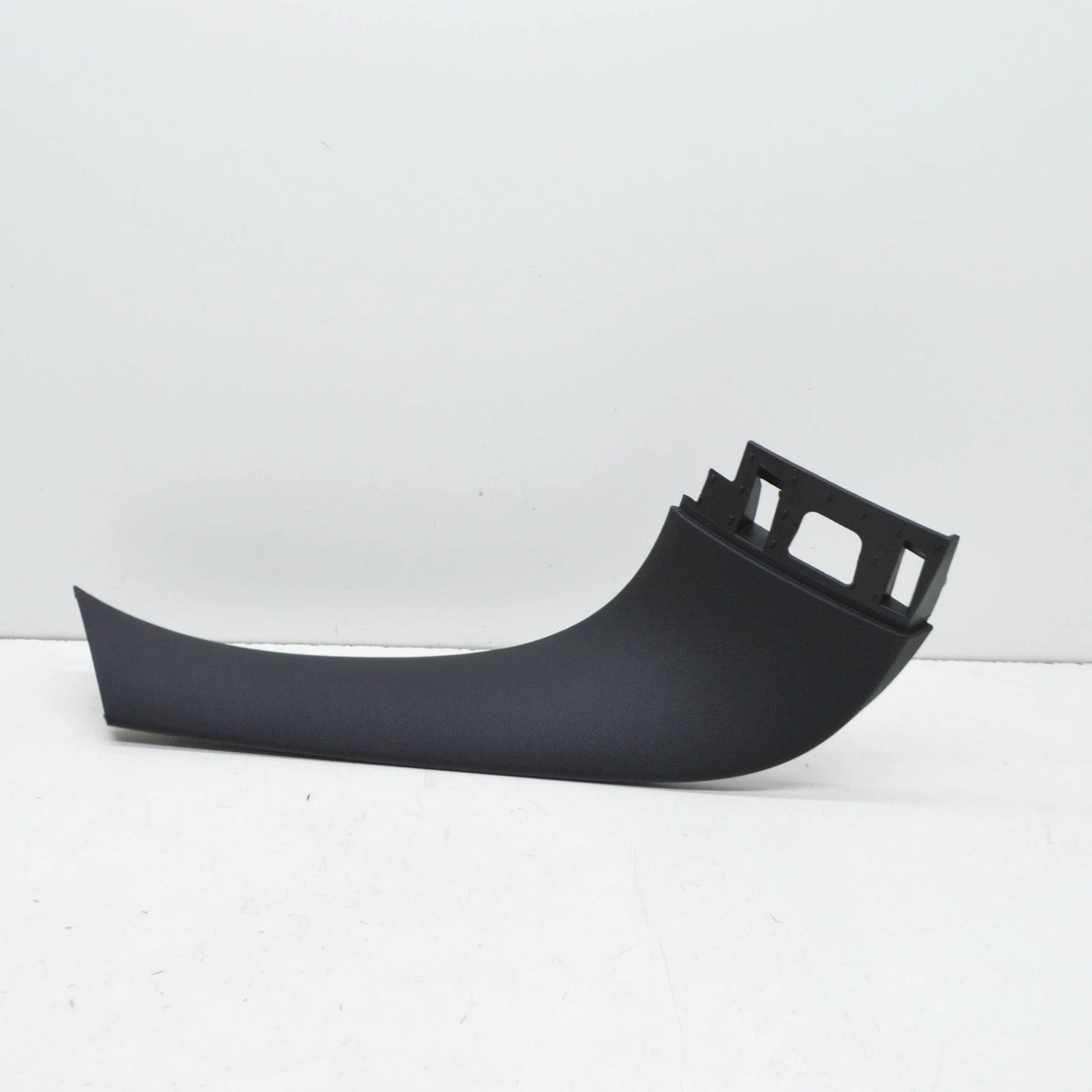 NEW BMW X5 G05 REAR LEFT TAILGATE CENTER PANEL TRIM 51497442971 ORIGINAL