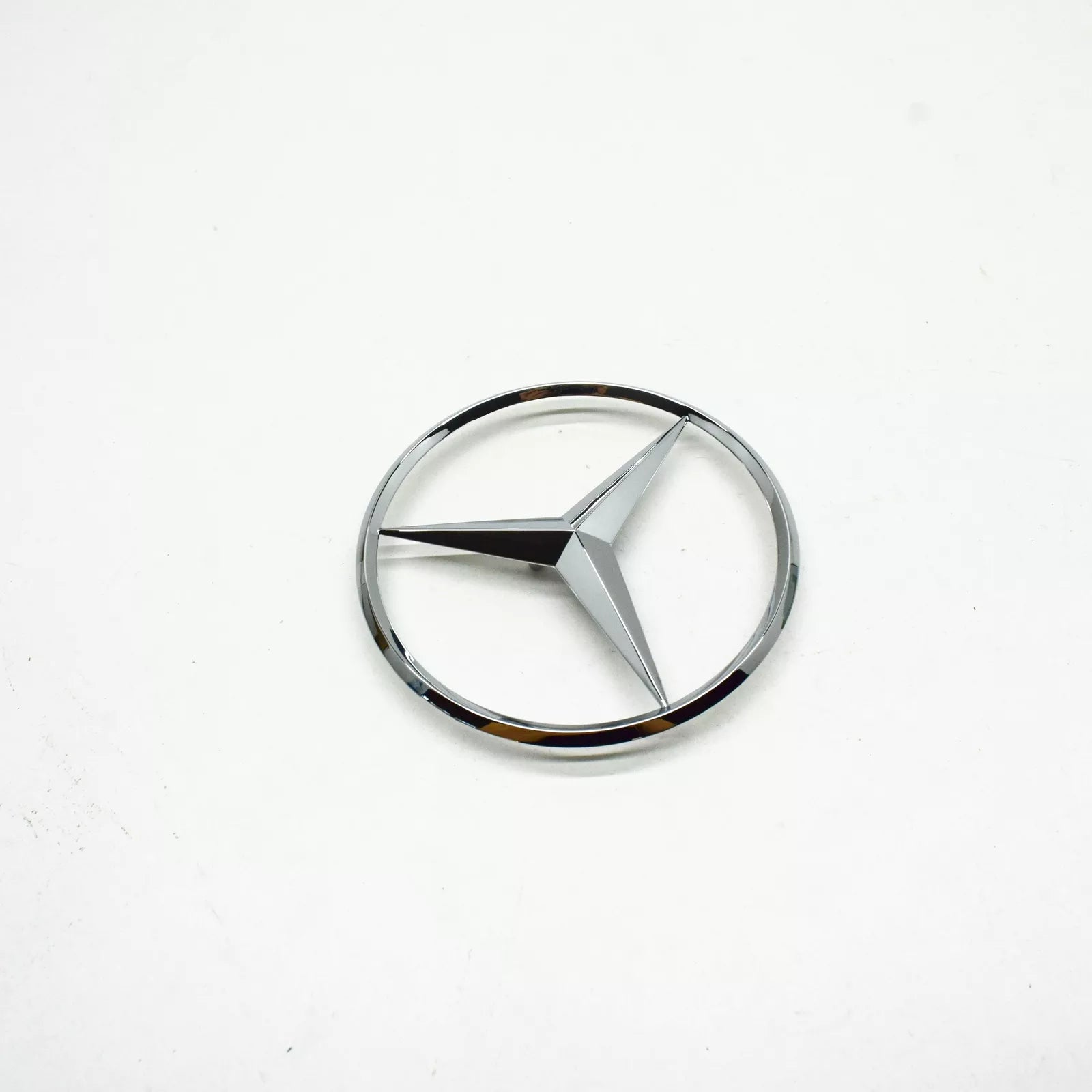 NEW MERCEDES-BENZ R-CLASS W251 TRUNK LID BADGE EMBLEM A2517580058 ORIGINAL