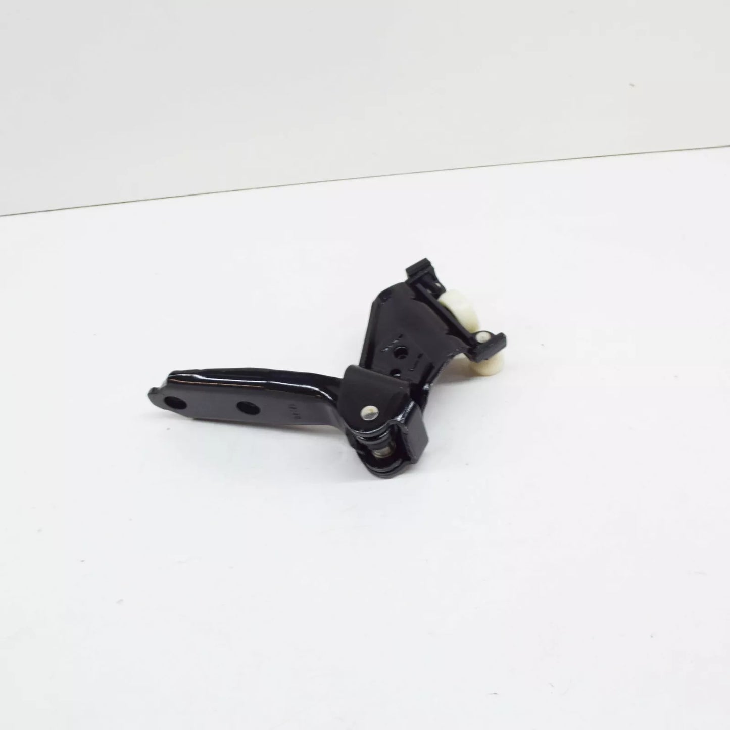 NEW VOLKSWAGEN CADDY 2K REAR LEFT HINGE FOR SLIDING DOOR 2K0843335A