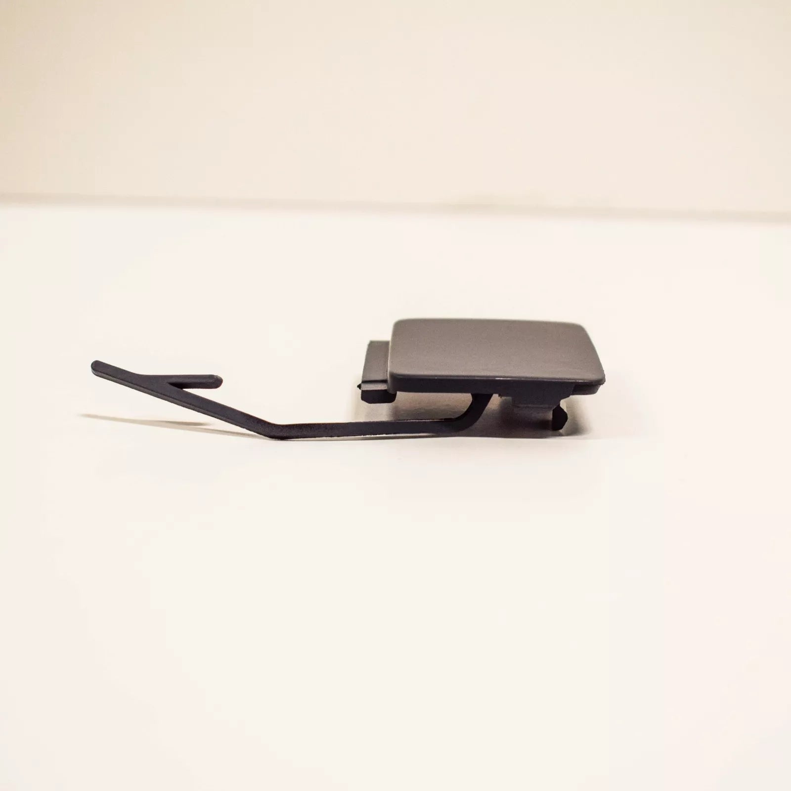 NEW AUDI A8 4E REAR BUMPER TOW HOOK EYE CAP COVER 4E0807441AGRU ORIGINAL