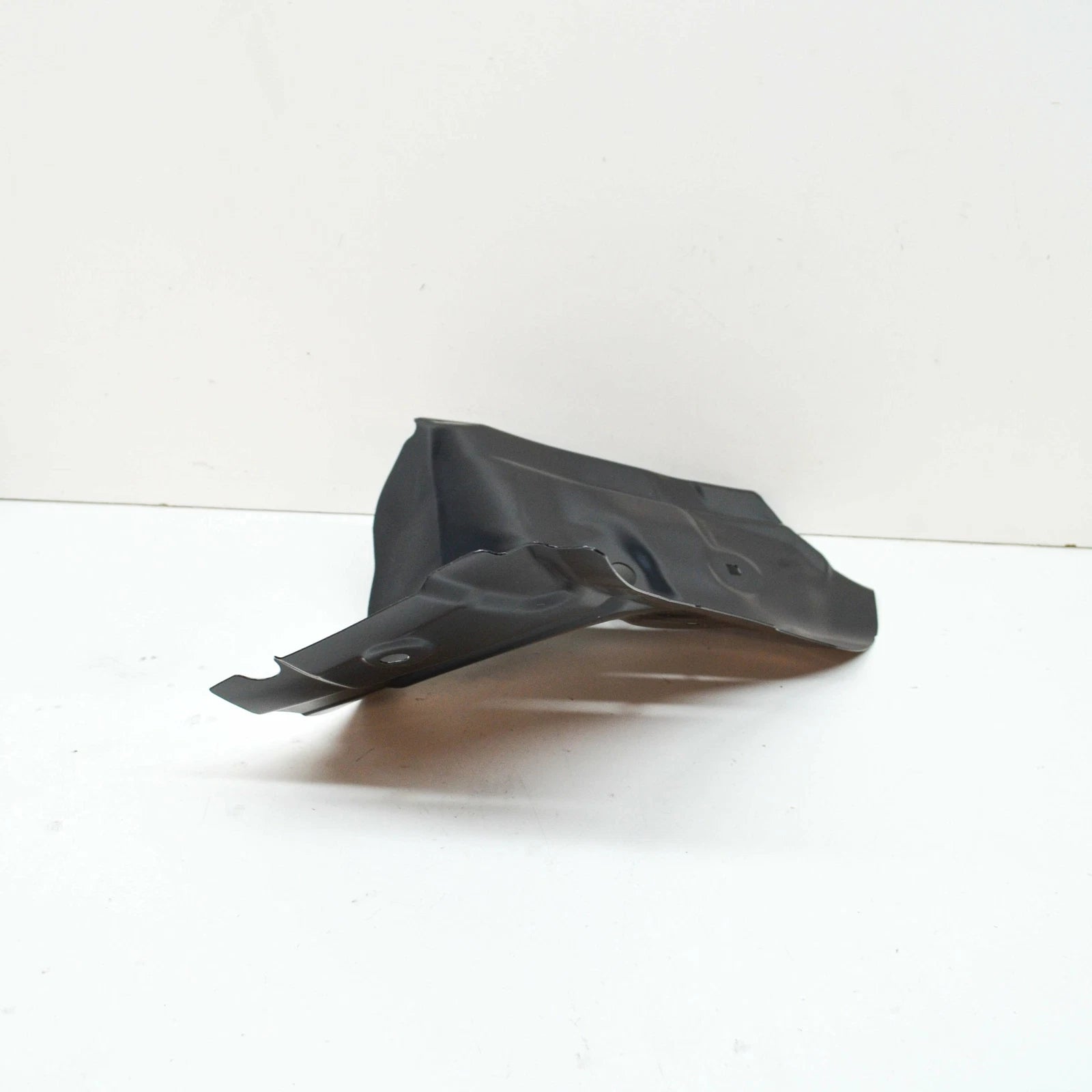 NEW VOLKSWAGEN TIGUAN AD FRONT RIGHT WHEELHOUSING FRONT PART 5QA805160A