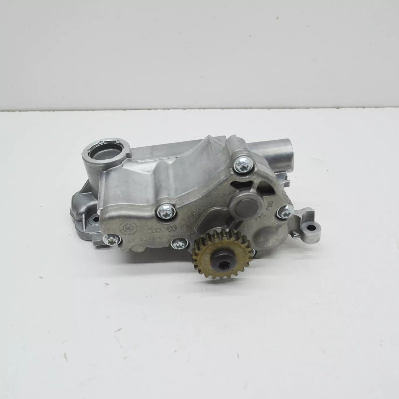 NEW VOLKSWAGEN TIGUAN MK1 ENGINE OIL PUMP 06J115105AG ORIGINAL