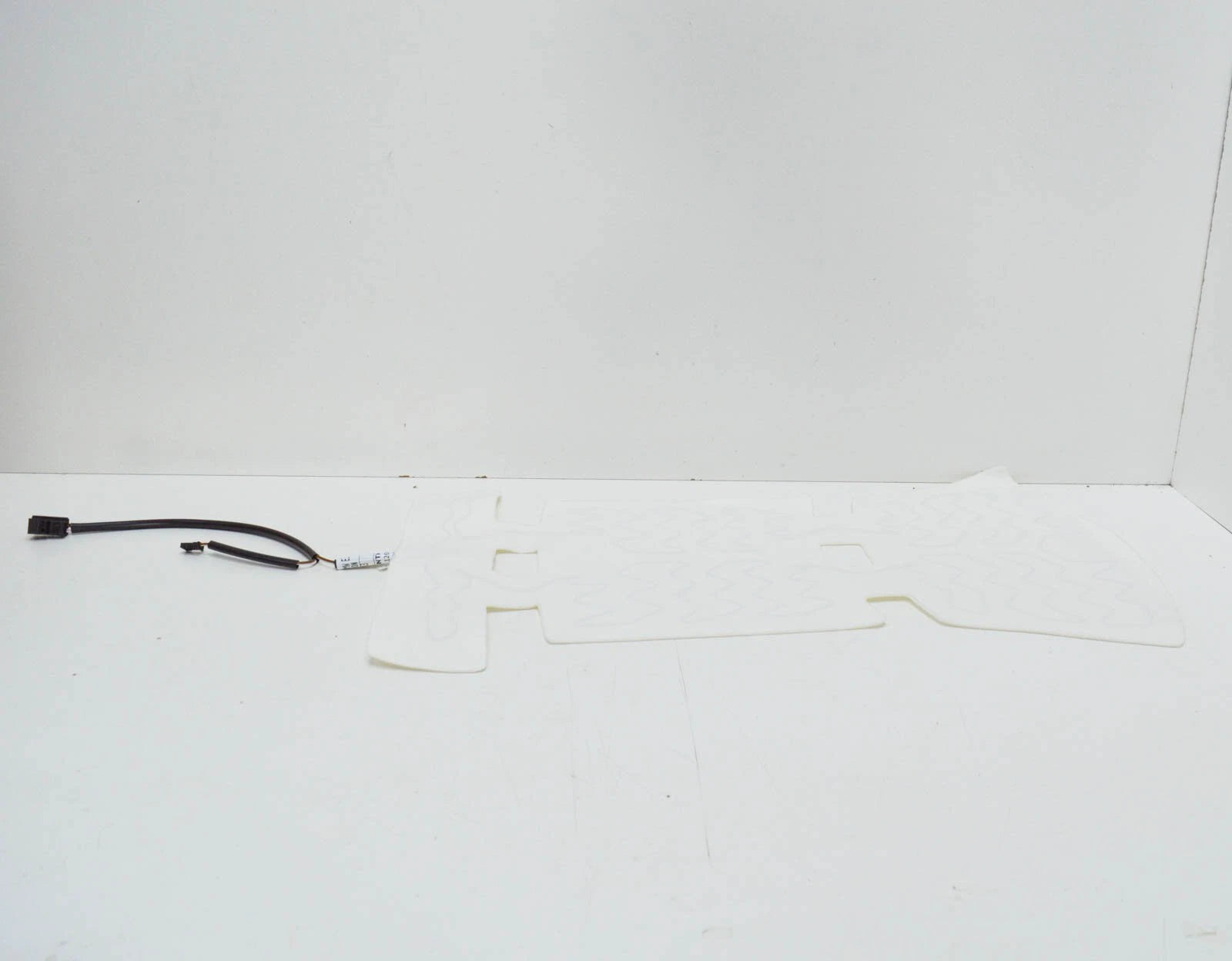 NEW BMW Z3 E36 SEAT HEATING ELEMENT 52108413883 8413883 ORIGINAL