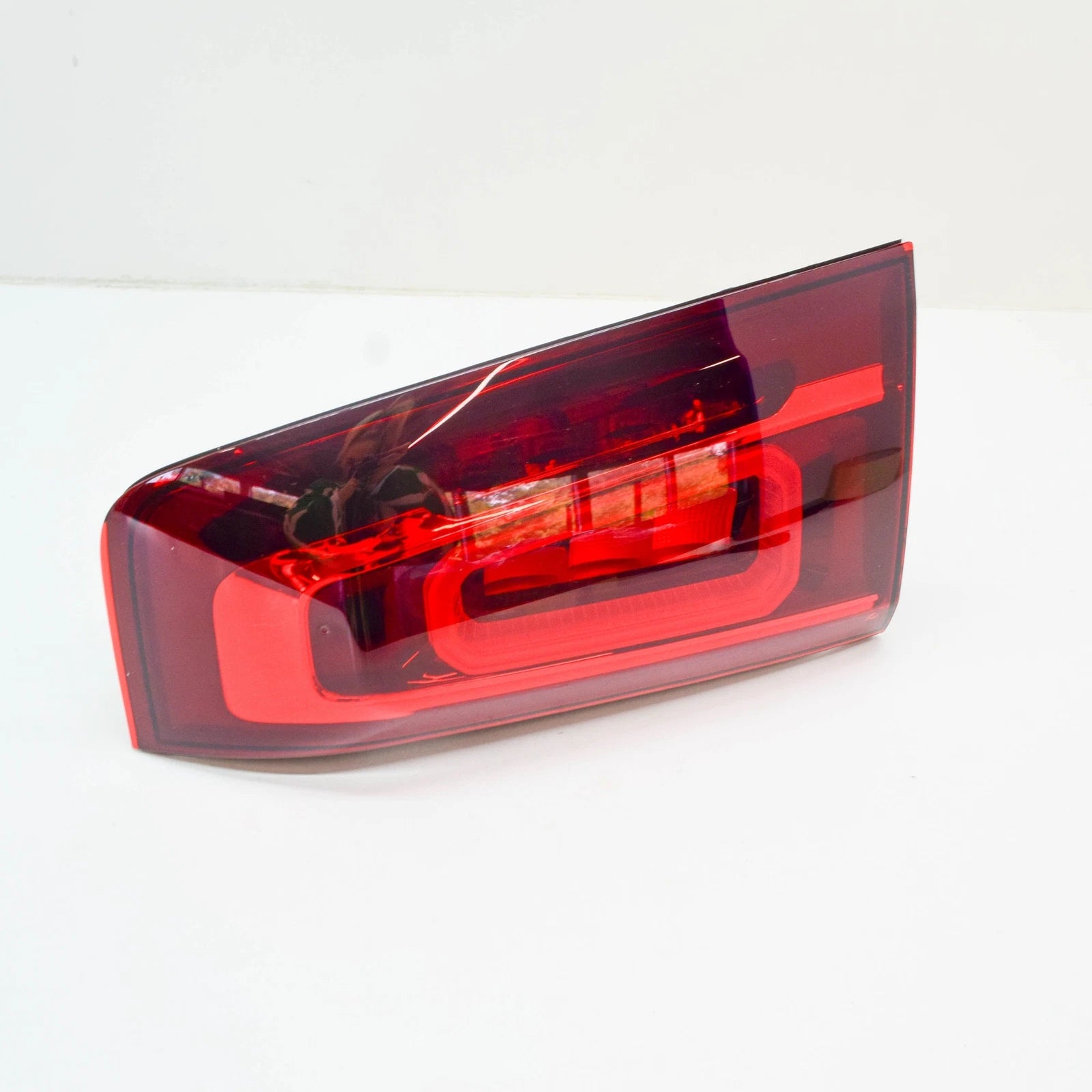 NEW MERCEDES-BENZ GLB X247 REAR LEFT SIDE INNER TAILLIGHT A2479065300 ORIGINAL