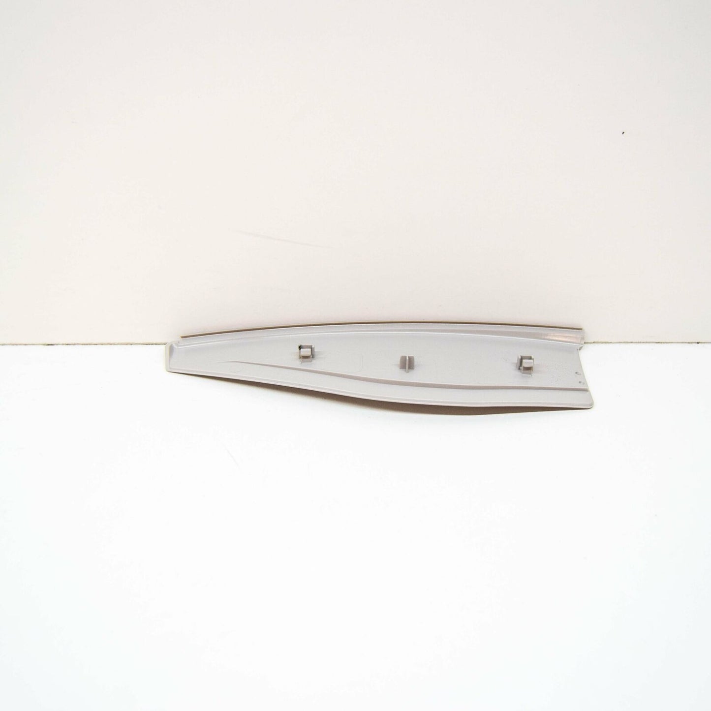 NEW MB A W169 REAR RIGHT WINDOW PILLAR BASE PLATE A16973002117H52 ORIGINAL