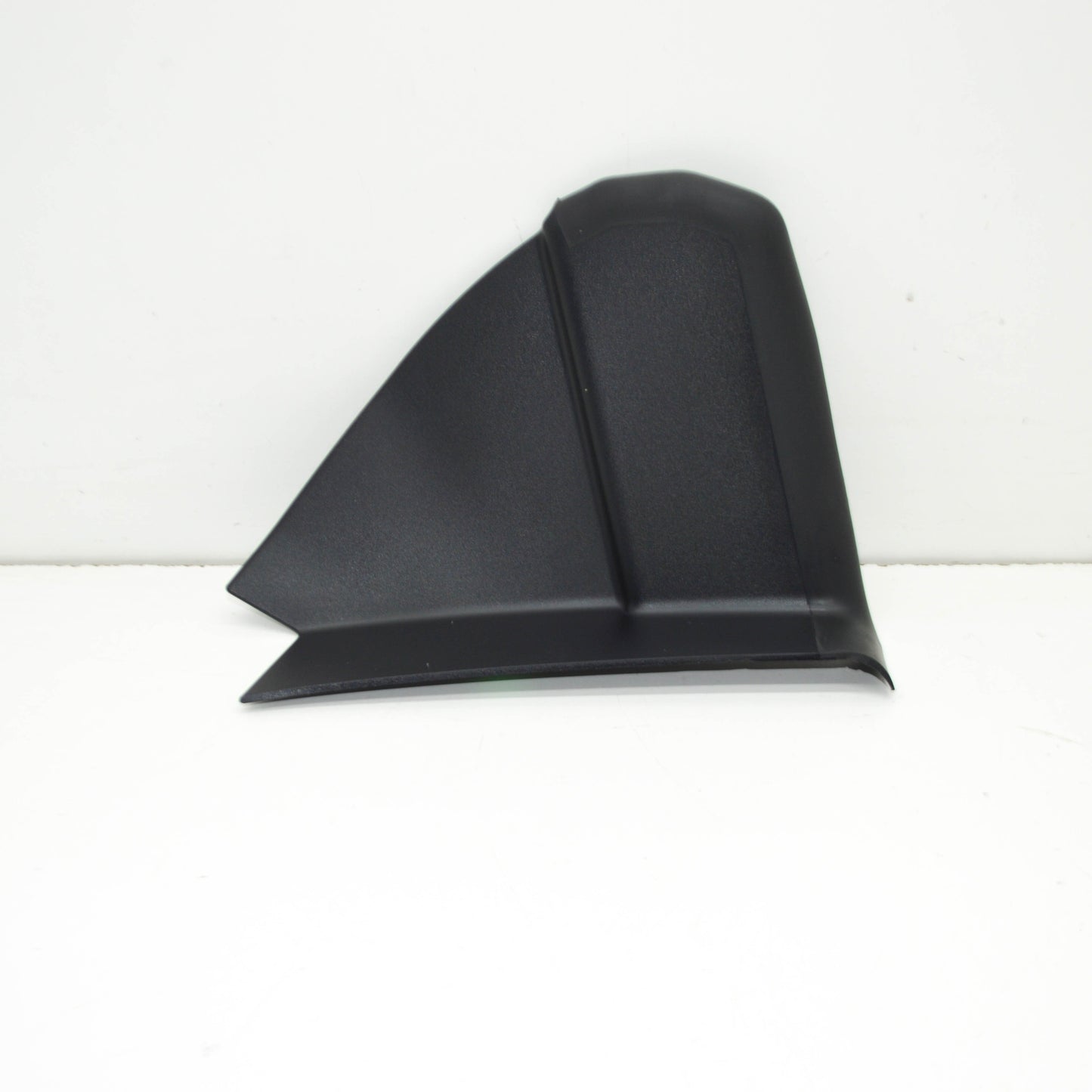 NEW AUDI E-TRON GT REAR LEFT TAILLIGHT TRIM 4J3945253 ORIGINAL