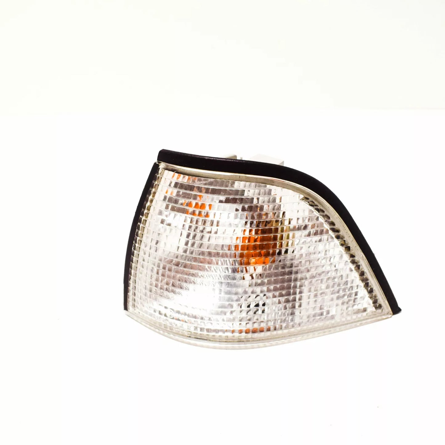 NEW BMW 3 SERIES E36 FRONT LEFT LIGHT WHITE TURN INDICATOR 82199403093