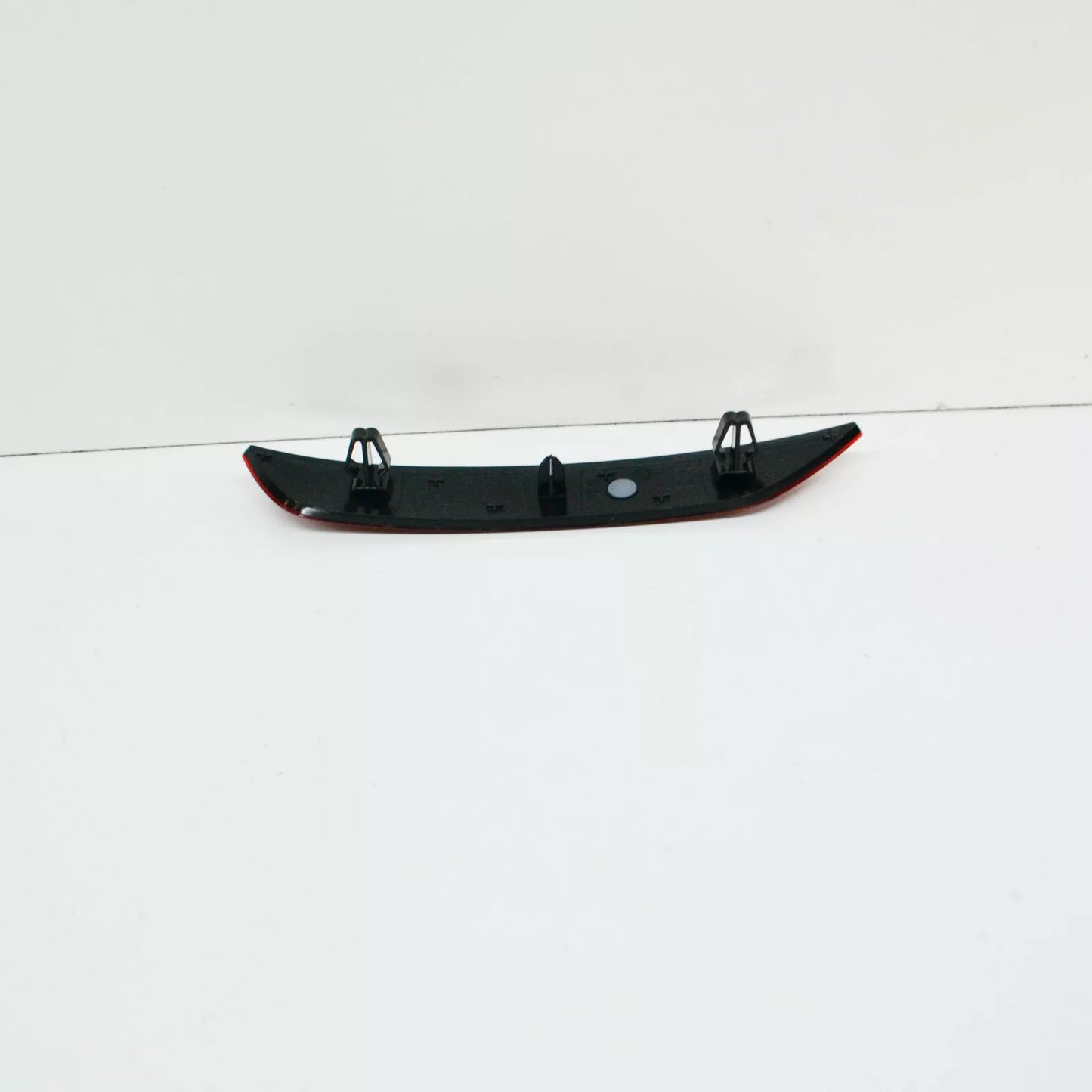 NEW AUDI Q2 REAR LEFT BUMPER LIGHT REFLECTOR 81A945105 ORIGINAL