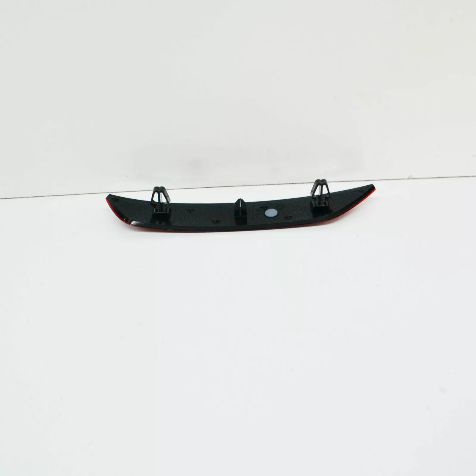 NEW AUDI Q2 REAR LEFT BUMPER LIGHT REFLECTOR 81A945105 ORIGINAL