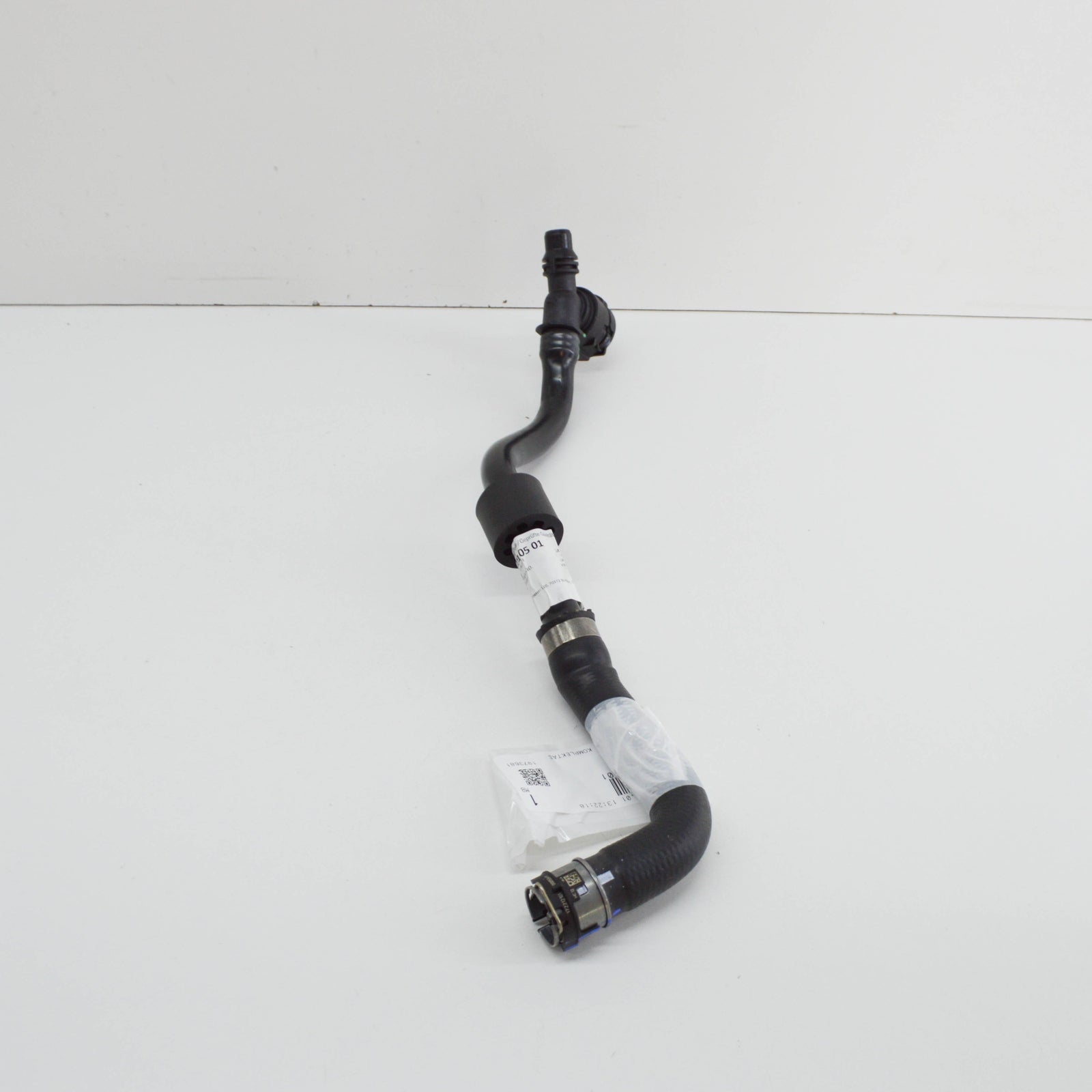 NEW MB GLE W167 PUMP TO CONNECTING POINT COOLANT HOSE A1675010501 ORIGINAL