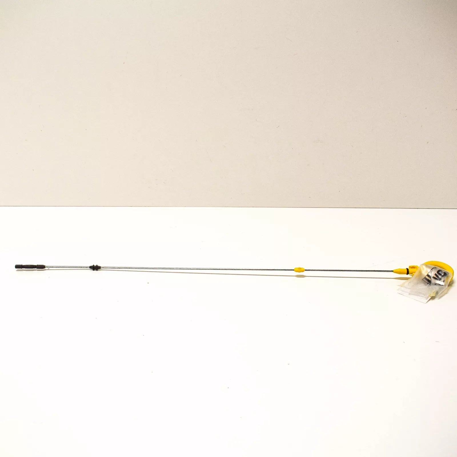 NEW AUDI A6 AVANT C6 OIL DIPSTICK 06D115611B ORIGINAL