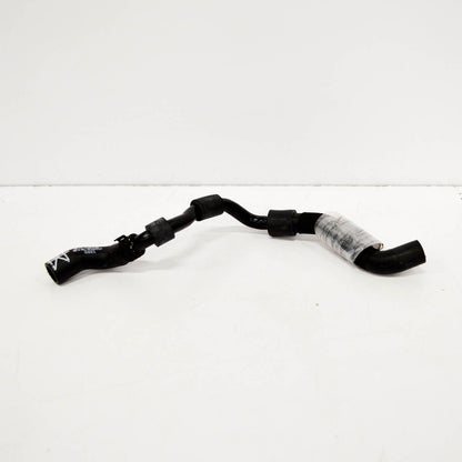 NEW AUDI A3 8VA BREATHER LINE PIPE 5Q0121064AT ORIGINAL