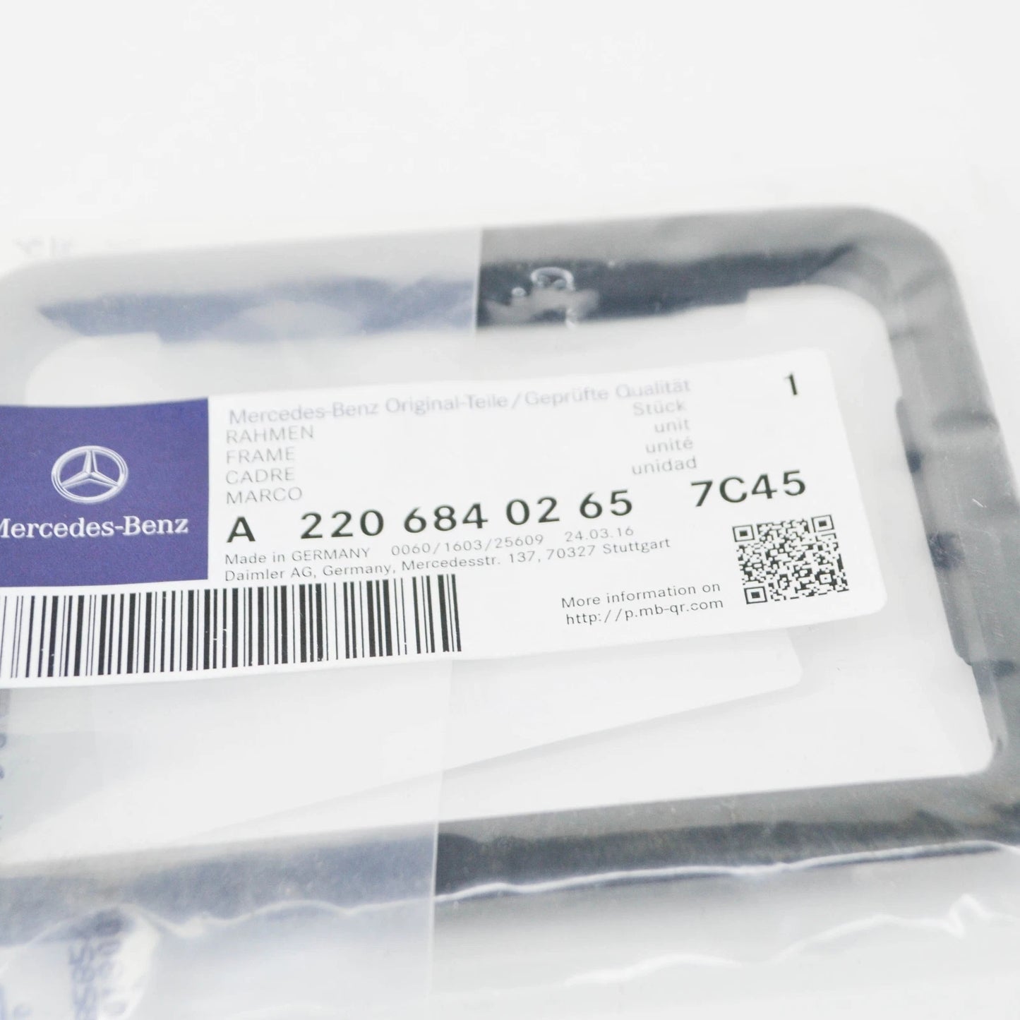 NEW MB S W220 LUGGAGE COMPARTMENT HANDLE BRACKET FRAME A22068402657C45 ORIGINAL