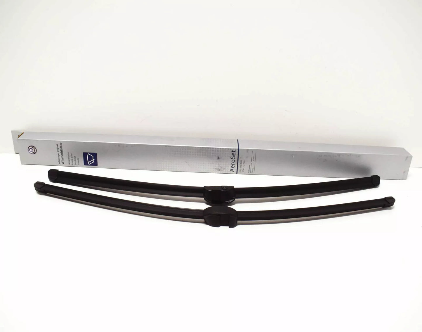 NEW VOLKSWAGEN TOUAREG 7P5 FRONT WINDSHIELD WIPER BLADE SET 7P0998002
