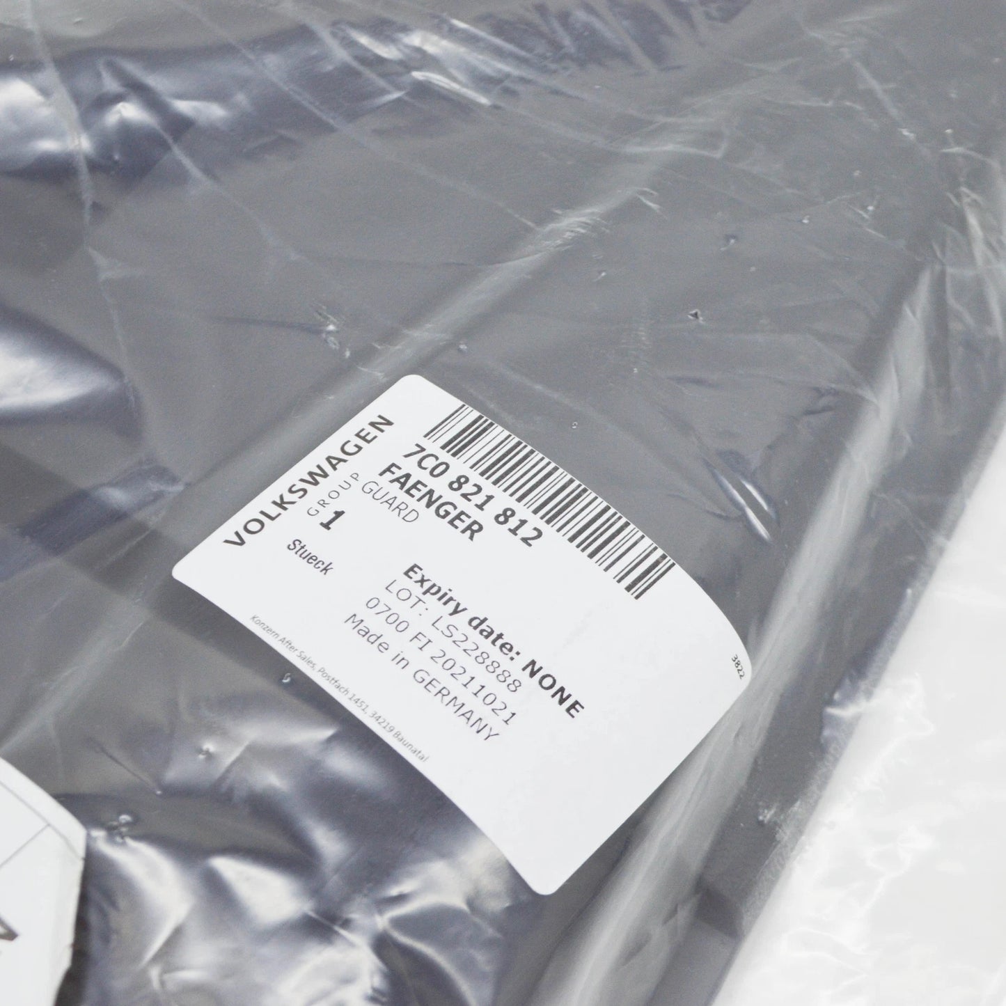 NEW VOLKSWAGEN CRAFTER MK2 SY REAR RIGHT MUDGUARD 7C0821812 2017 ORIGINAL