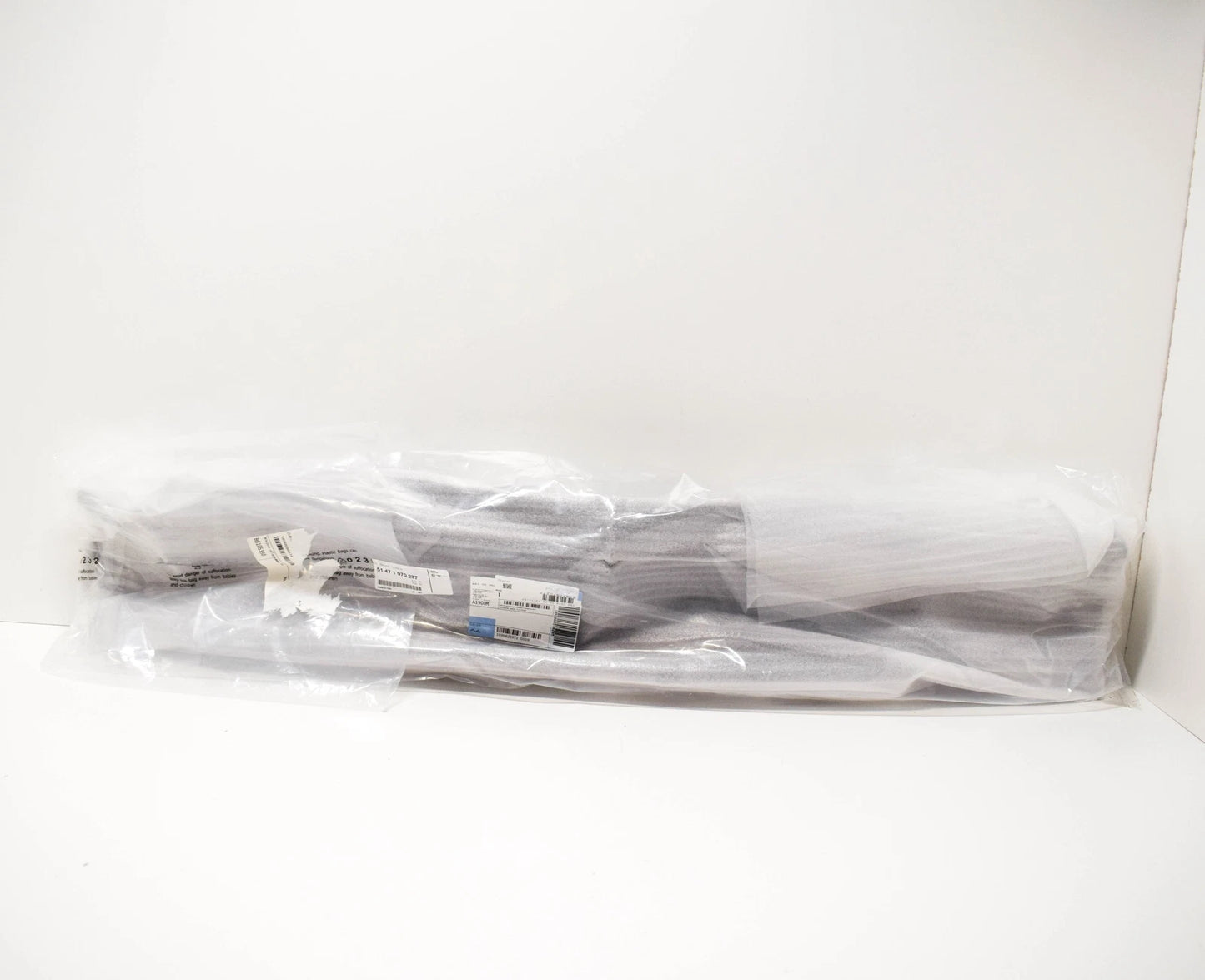 NEW BMW 8 E31 COUPE TAIL TRIM PANEL 51471970277 ORIGINAL