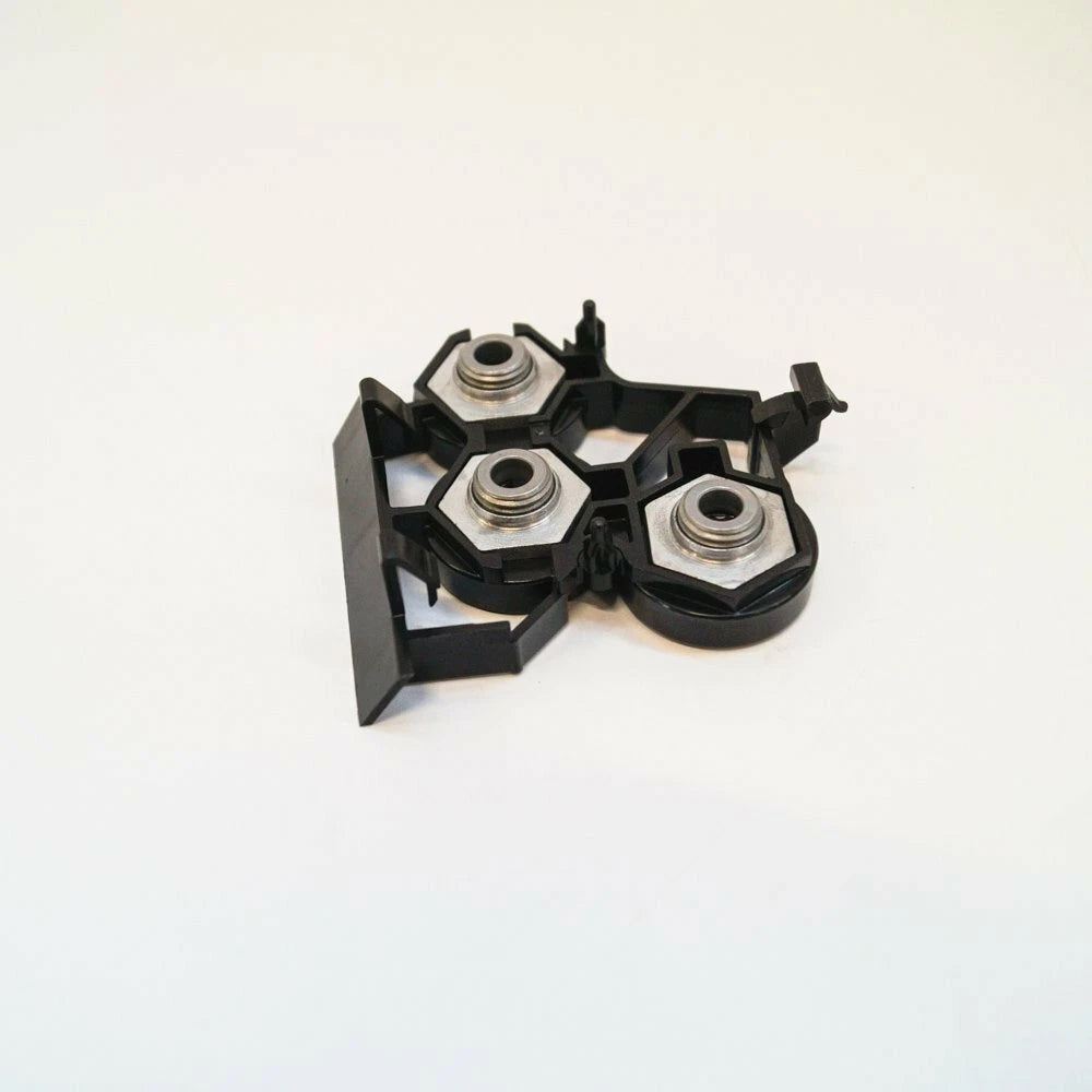 NEW MERCEDES BENZ E CLASS W213 FASTENING PLATE A2136205900