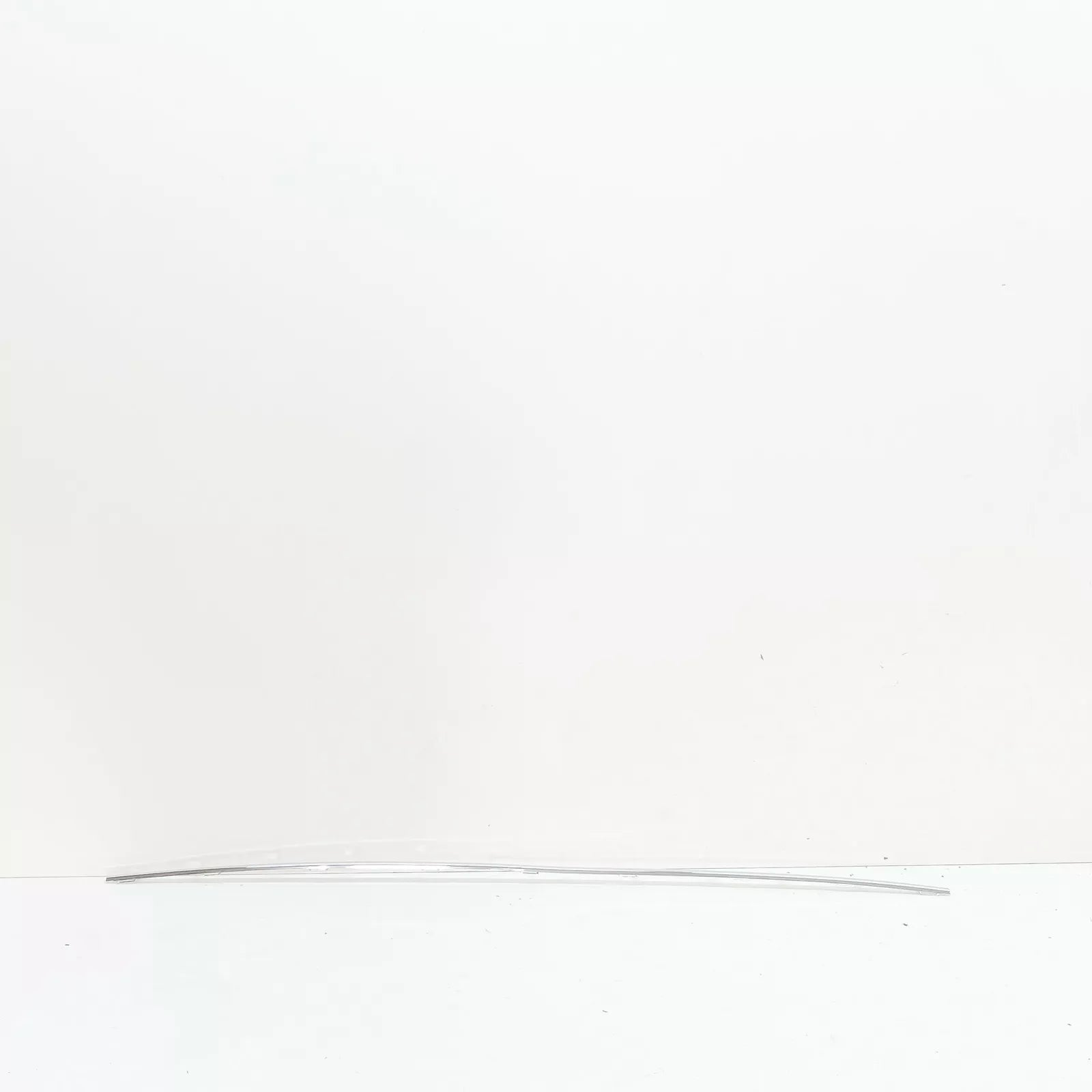 NEW BMW 5 E39 REAR BUMPER TRIM 51127005947 7005947 ORIGINAL