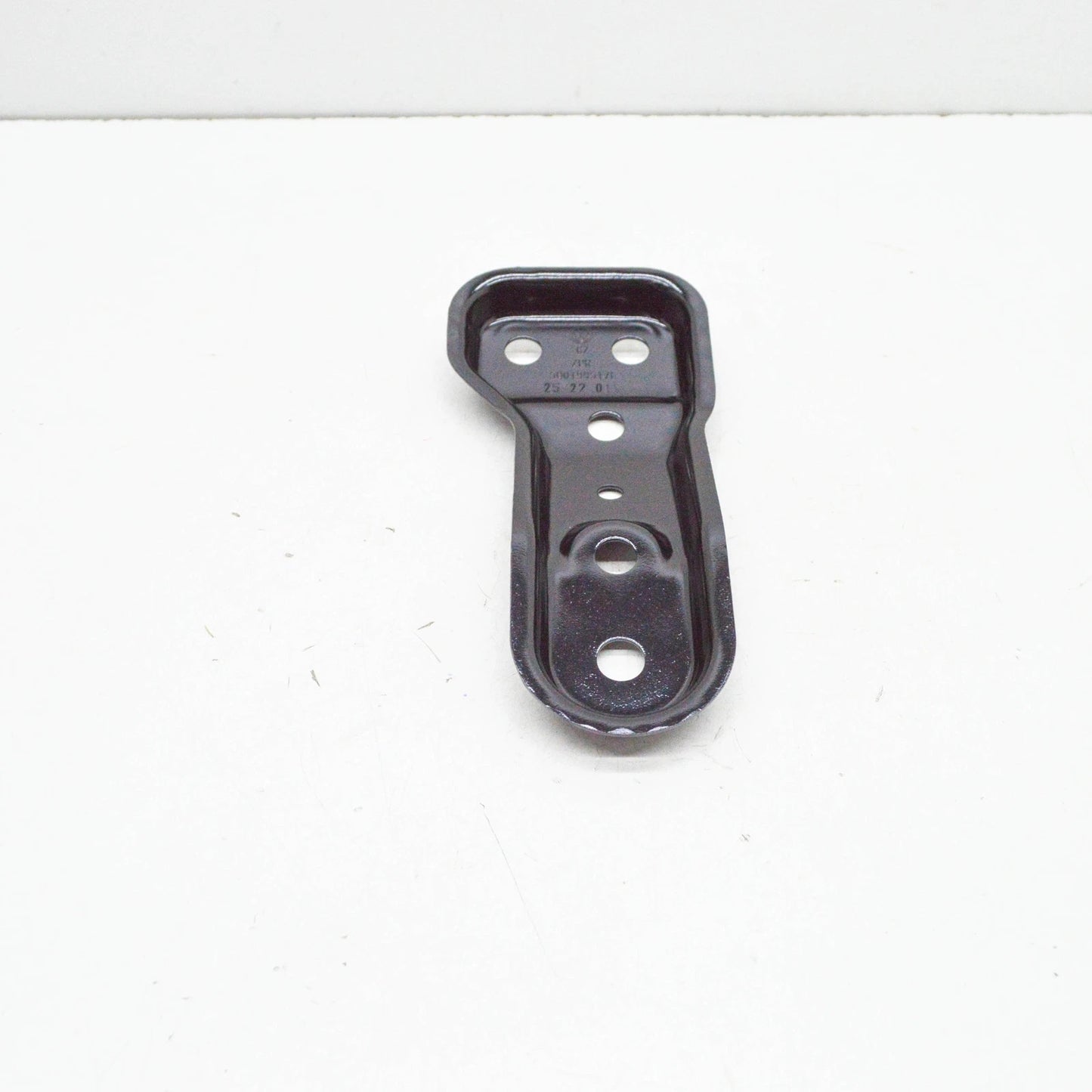 NEW AUDI A3 8V FRONT SUBFRAME LEFT CARRIER SUPPORT 5Q0199517E ORIGINAL