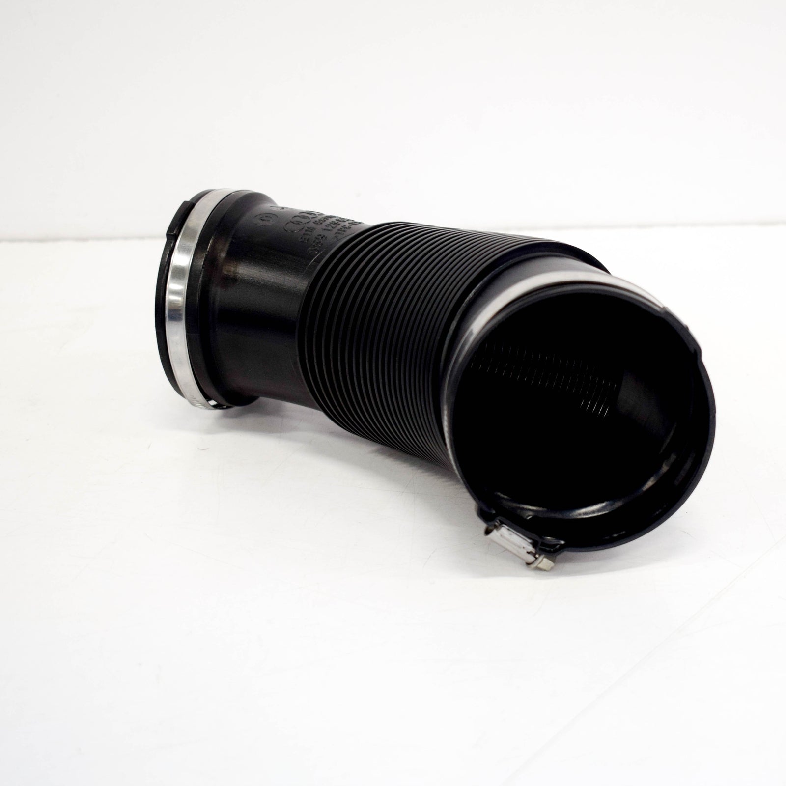 NEW AUDI A4 B9 AIR INTAKE PIPE TUBE 059129629C 3.0 TDI QUATTRO DIESEL ORIGINAL