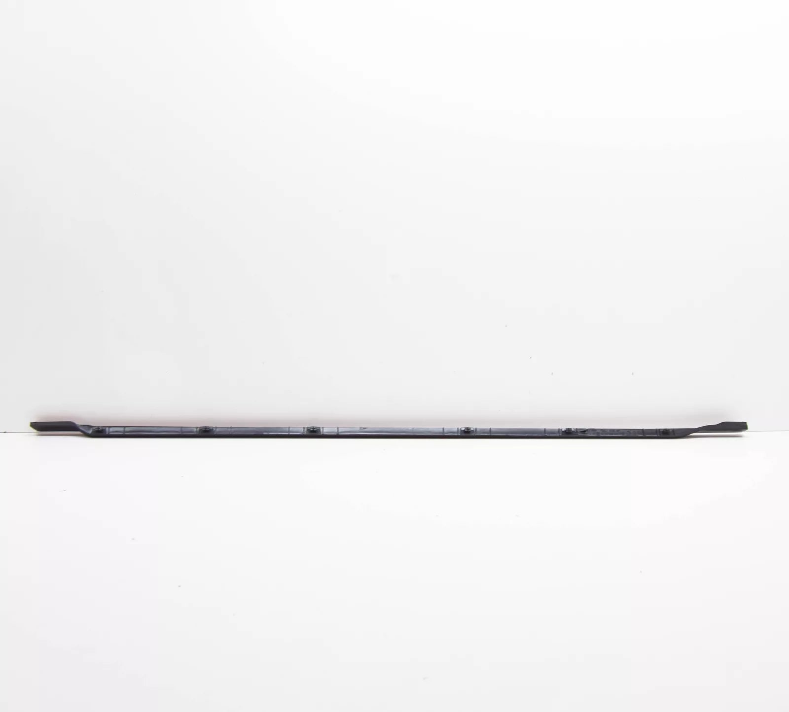 NEW MERCEDES-BENZ S-CLASS W222 FRONT RIGHT DOOR SEAL A2226900270 ORIGINAL