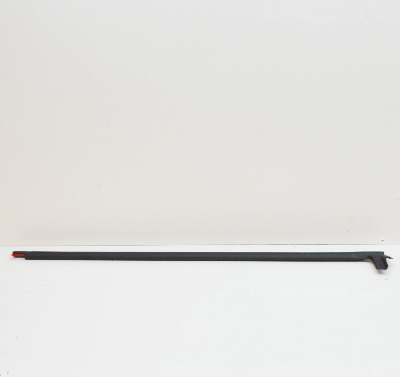new mercedes-benz vito w447 center right side door seal a4477310380 original