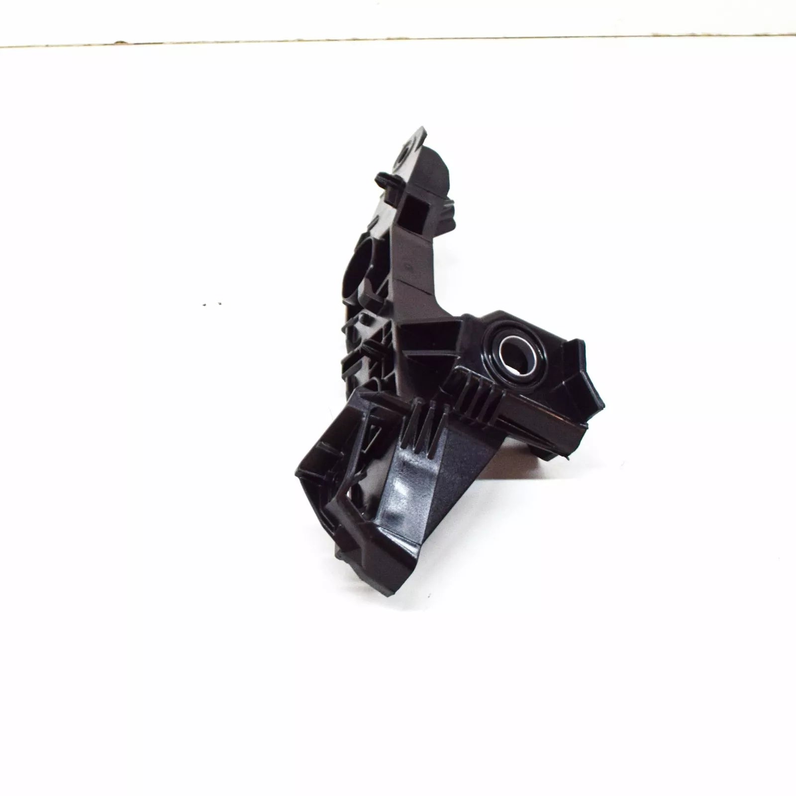 NEW VOLKSWAGEN TOURAN 5T FRONT RIGHT BUMPER BRACKET 5TA807050