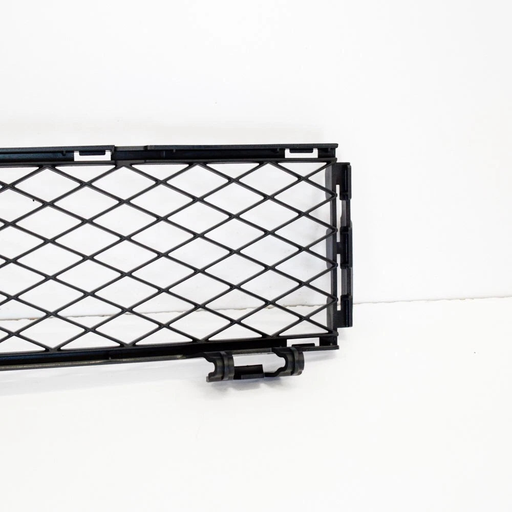 NEW BMW 6 CONVERTIBLE E64 FRONT BUMPER LOWER GRILLE 51117184690 ORIGINAL