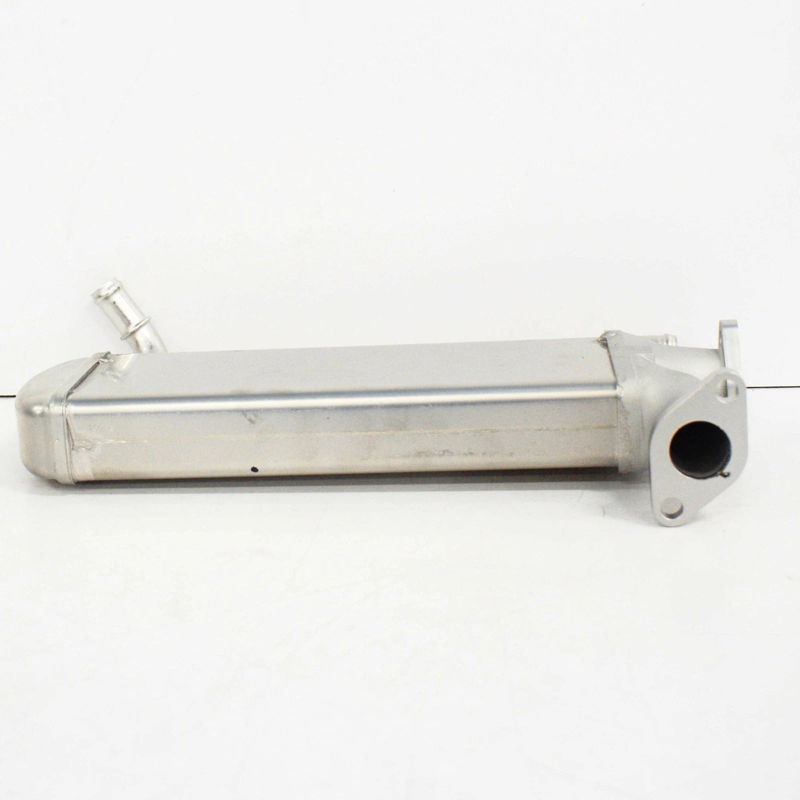 NEW VOLKSWAGEN AMAROK EGR EXHAUST COOLER 03L131511Q ORIGINAL