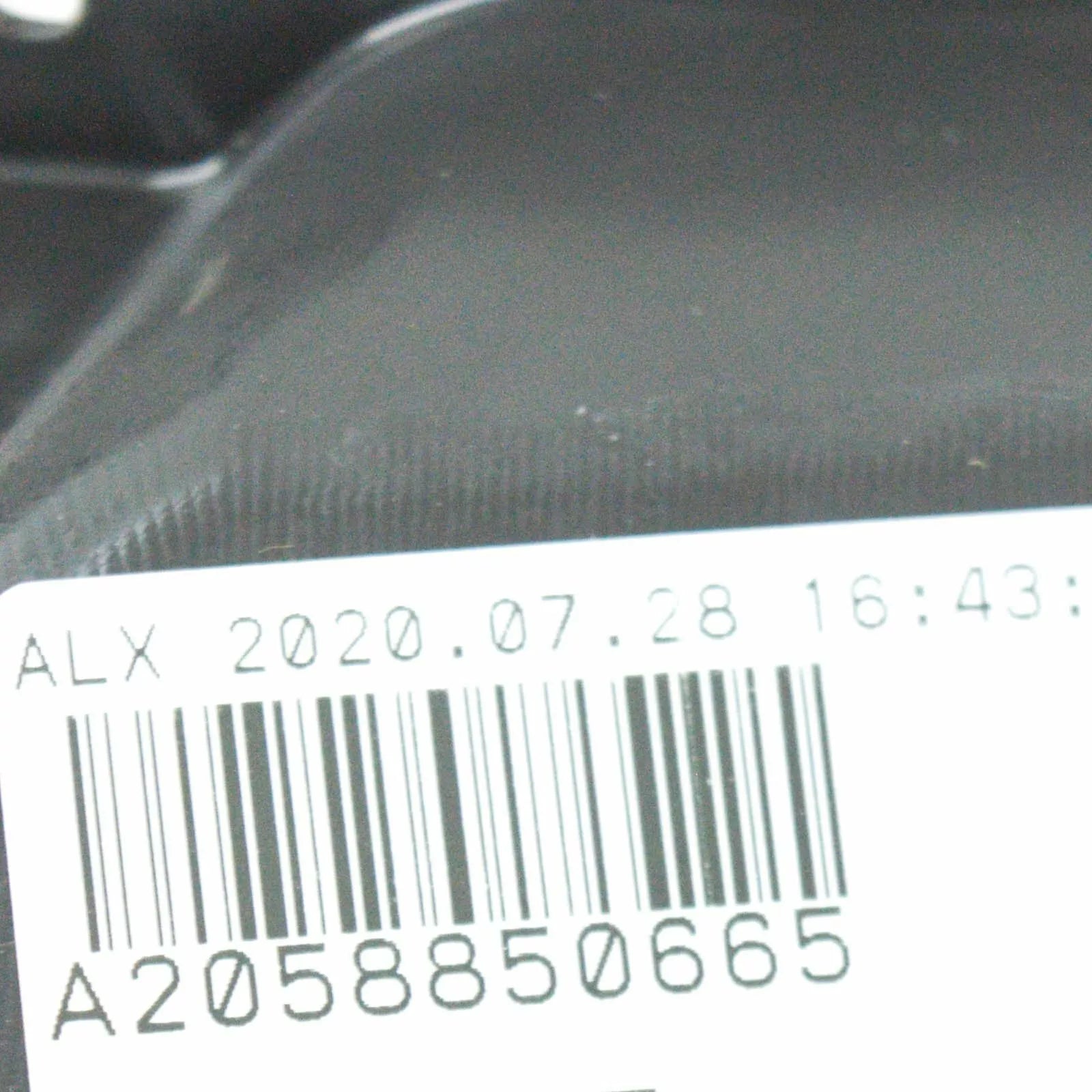 NEW MERCEDES-BENZ C-CLASS W205 FRONT BUMPER RIGHT BRACKET A2058850665