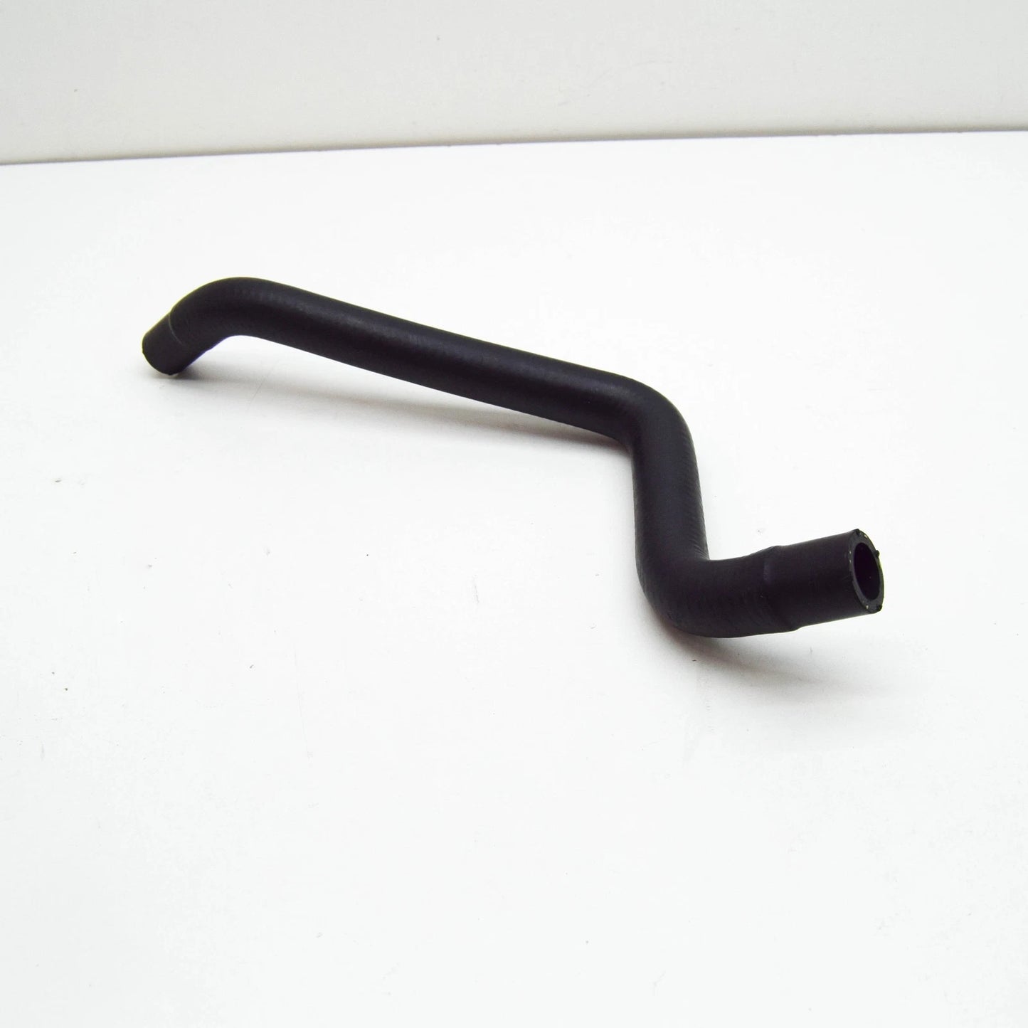 NEW BMW M5 E34 COOLING SYSTEM HOSE 11531315293 1315293 ORIGINAL