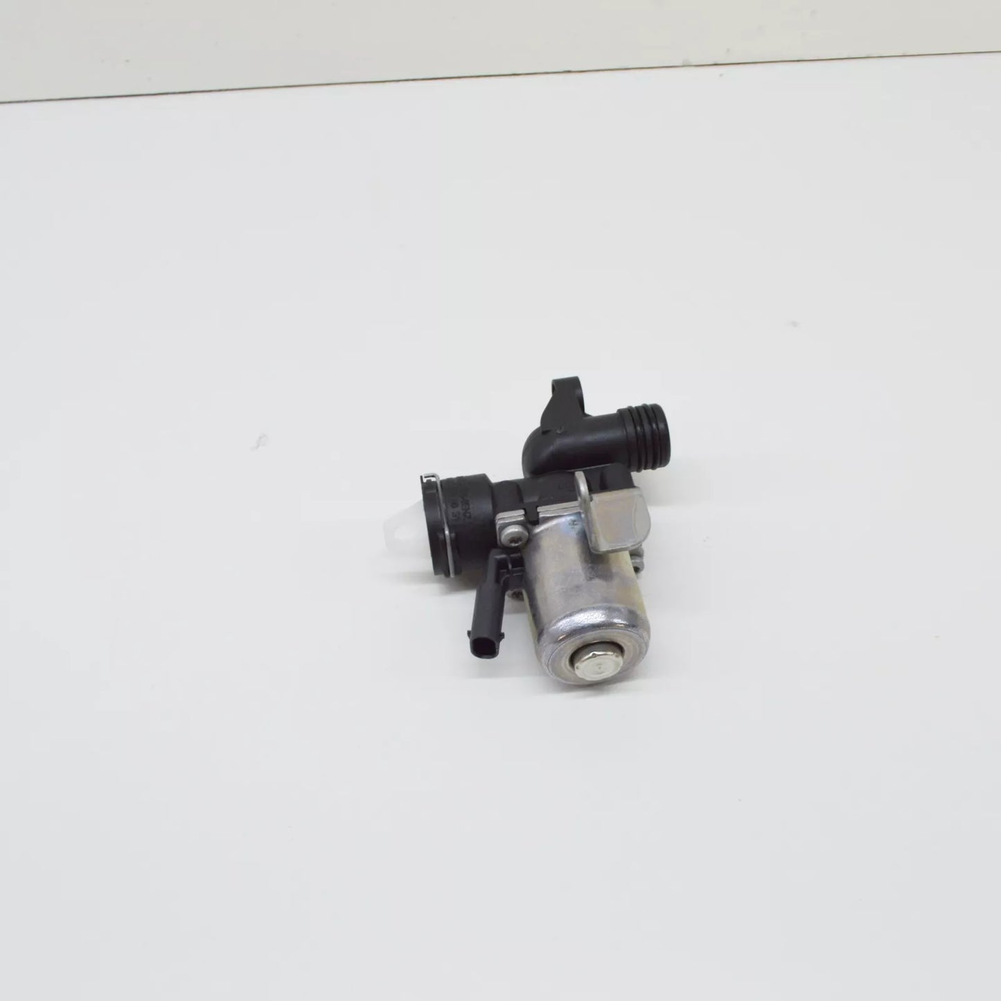 NEW MERCEDES BENZ C W204 HEATER CONTROL VALVE A2722000031