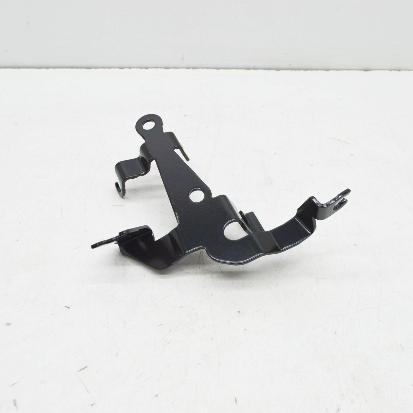 NEW AUDI A6 AVANT C8 RIGHT BRAKE HOSE RETAINER 4K0611846K ORIGINAL