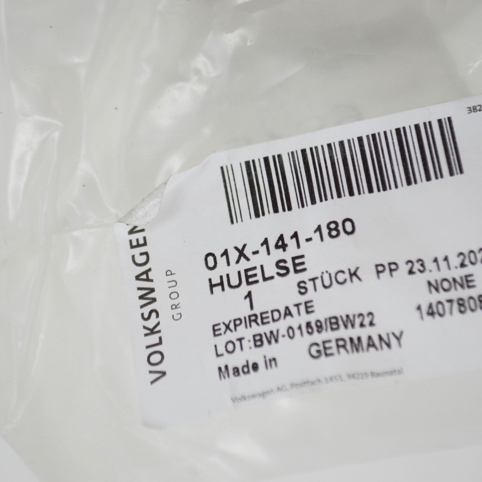 NEW AUDI A4 B7 MANUAL GEARBOX GUIDE SLEEVE 01X141180 ORIGINAL