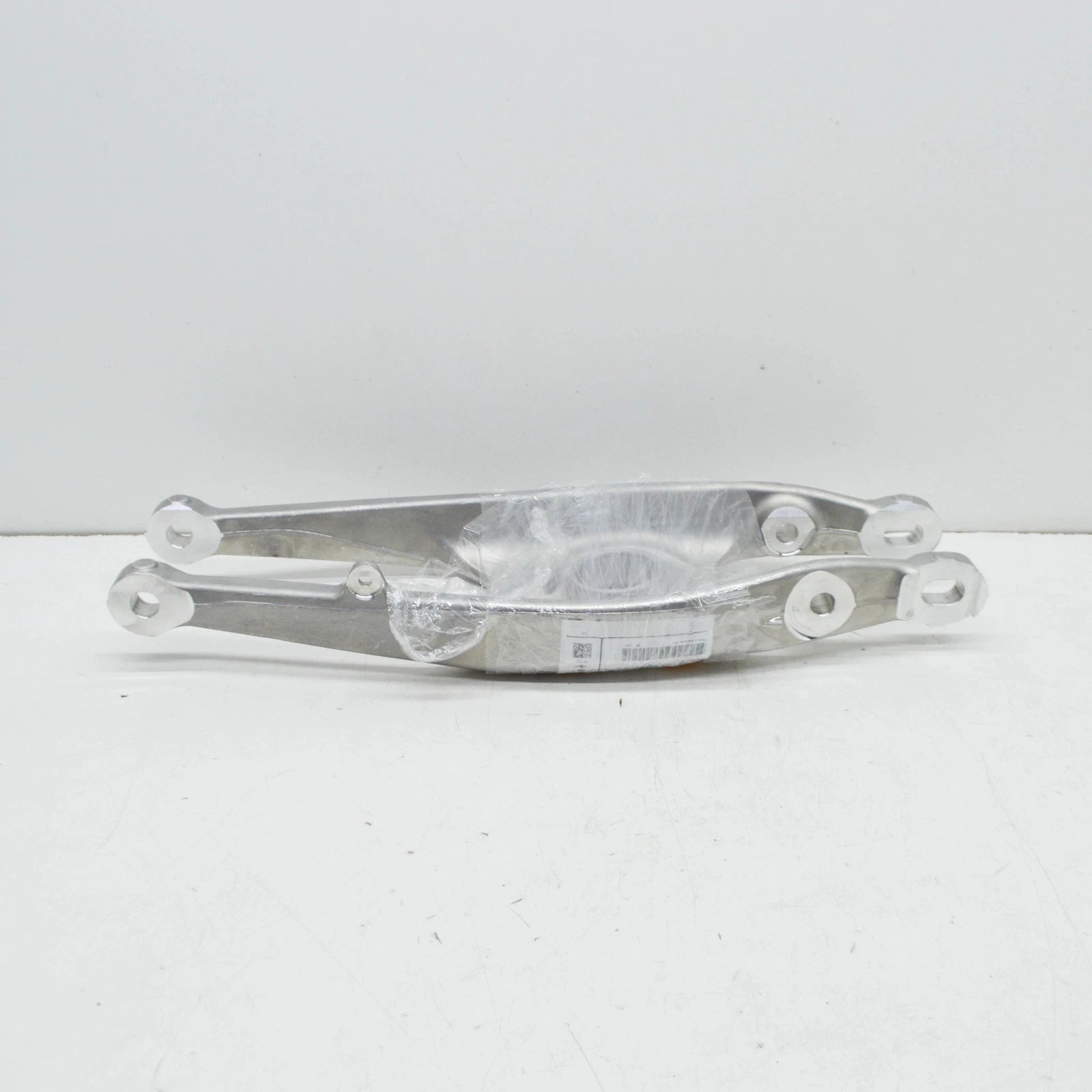 NEW BMW 3 F30, F80 LOWER REAR TRAILING ARM 33322284533 2284533 ORIGINAL