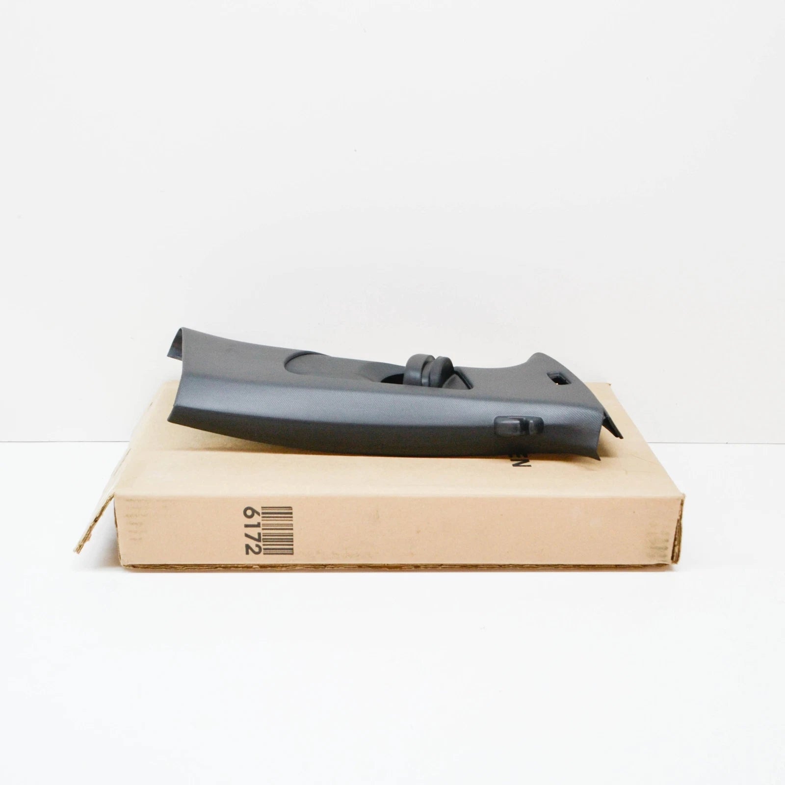 NEW VW GOLF VII 5G MK7 RIGHT UPPER B PILLAR TRIM 5GM867244E82V