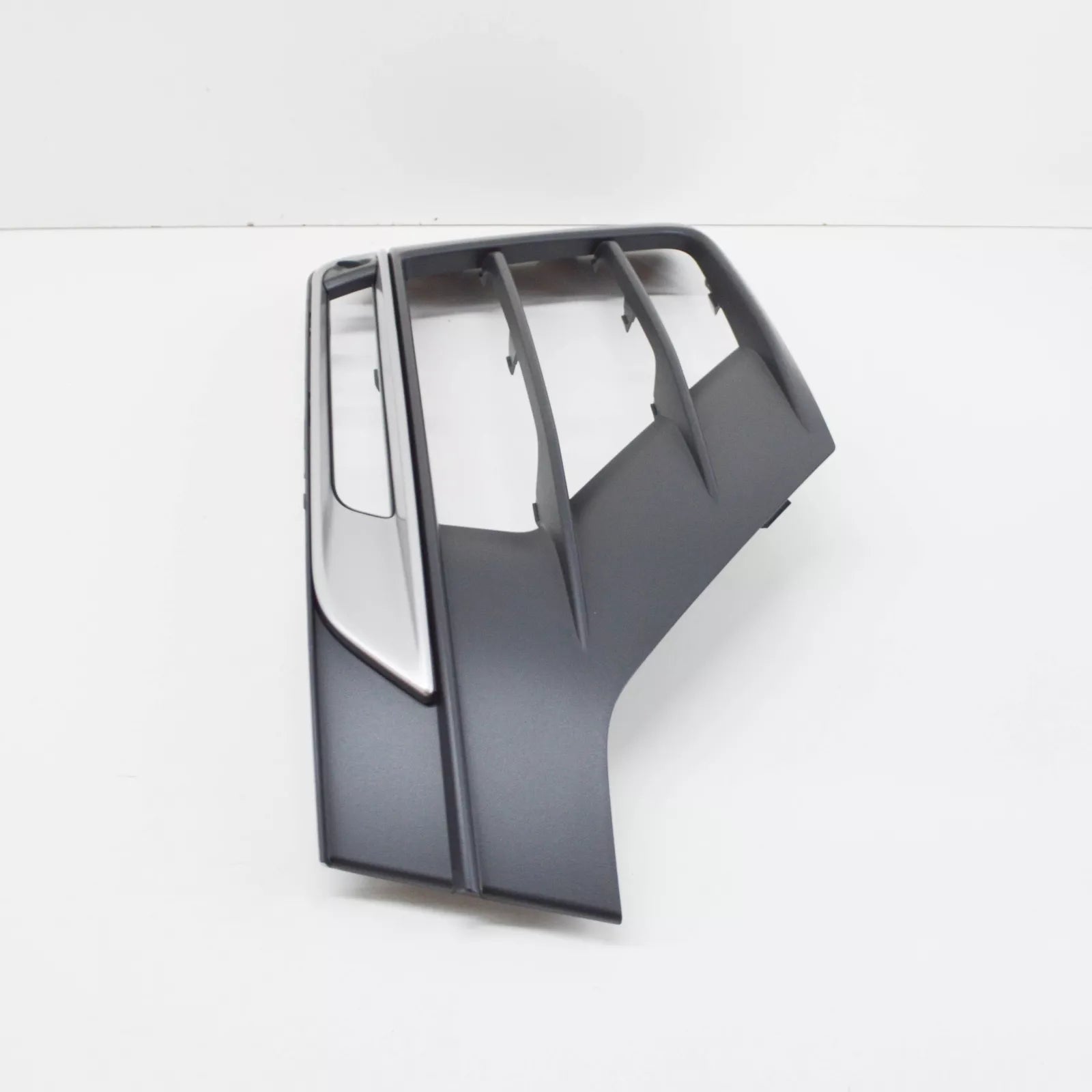 NEW AUDI Q2 FRONT BUMPER RIGHT GRILLE 81A807672B4W3 ORIGINAL