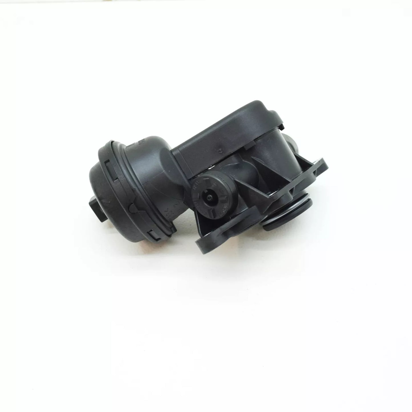 NEW AUDI A4 B9 ENGINE COOLANT THERMOSTAT 06M121678H 2016 ORIGINAL