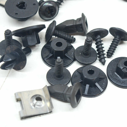 NEW AUDI Q7 4M FRONT AND REAR WHEELHOUSING LINER ATTACHMENT SET V04017001H