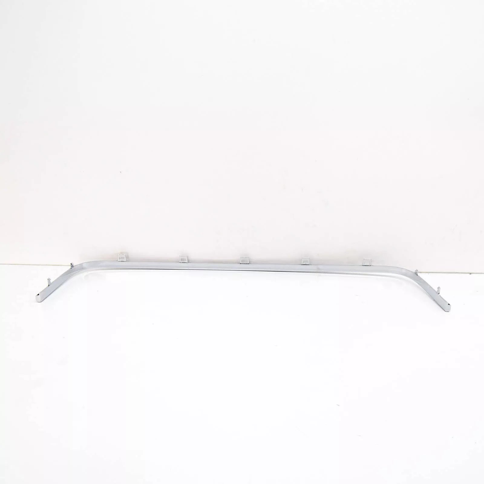 NEW VOLKSWAGEN EOS FRONT CENTER GRILLE DECORATIVE FRAME 1Q08531012ZZ ORIGINAL