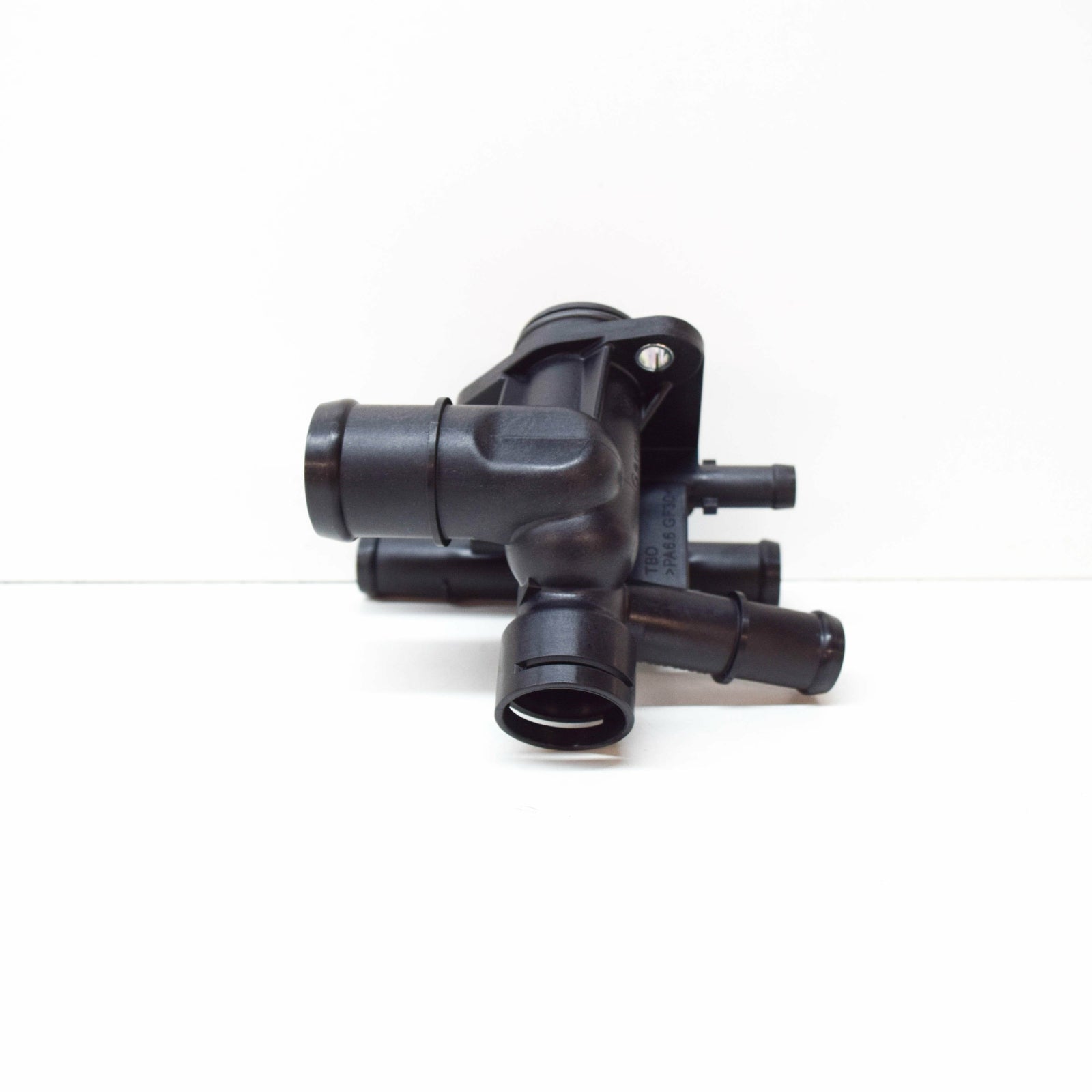 NEW AUDI A1 8X COOLANT WATER CONNECTION 06F121132H ORIGINAL