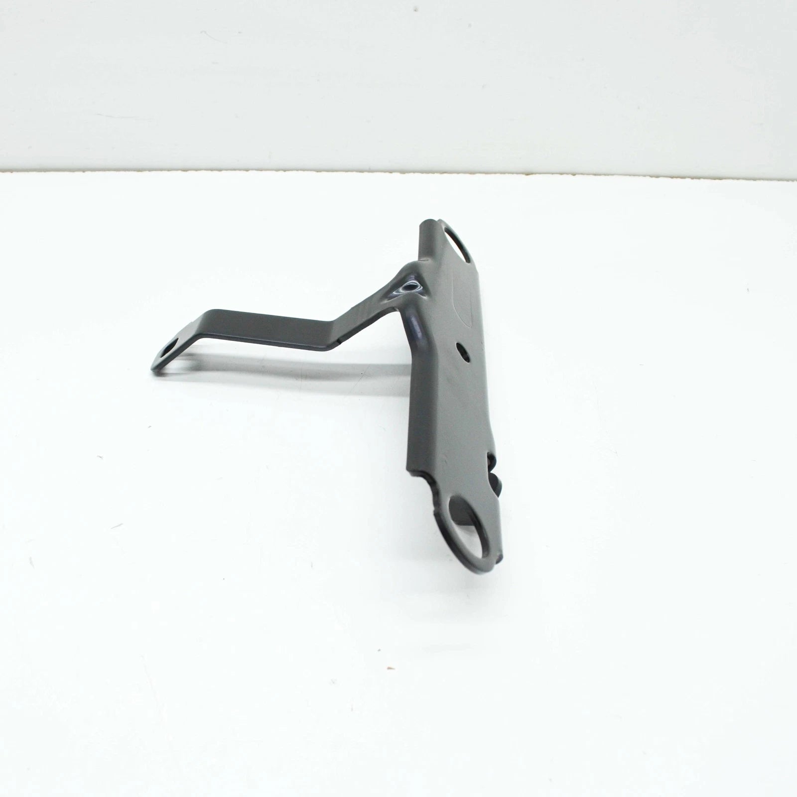 NEW BMW X3 G01 M F97 RIGHT UPPER AUXILIARY RADIATOR HOLDER 51647400116 ORIGINAL