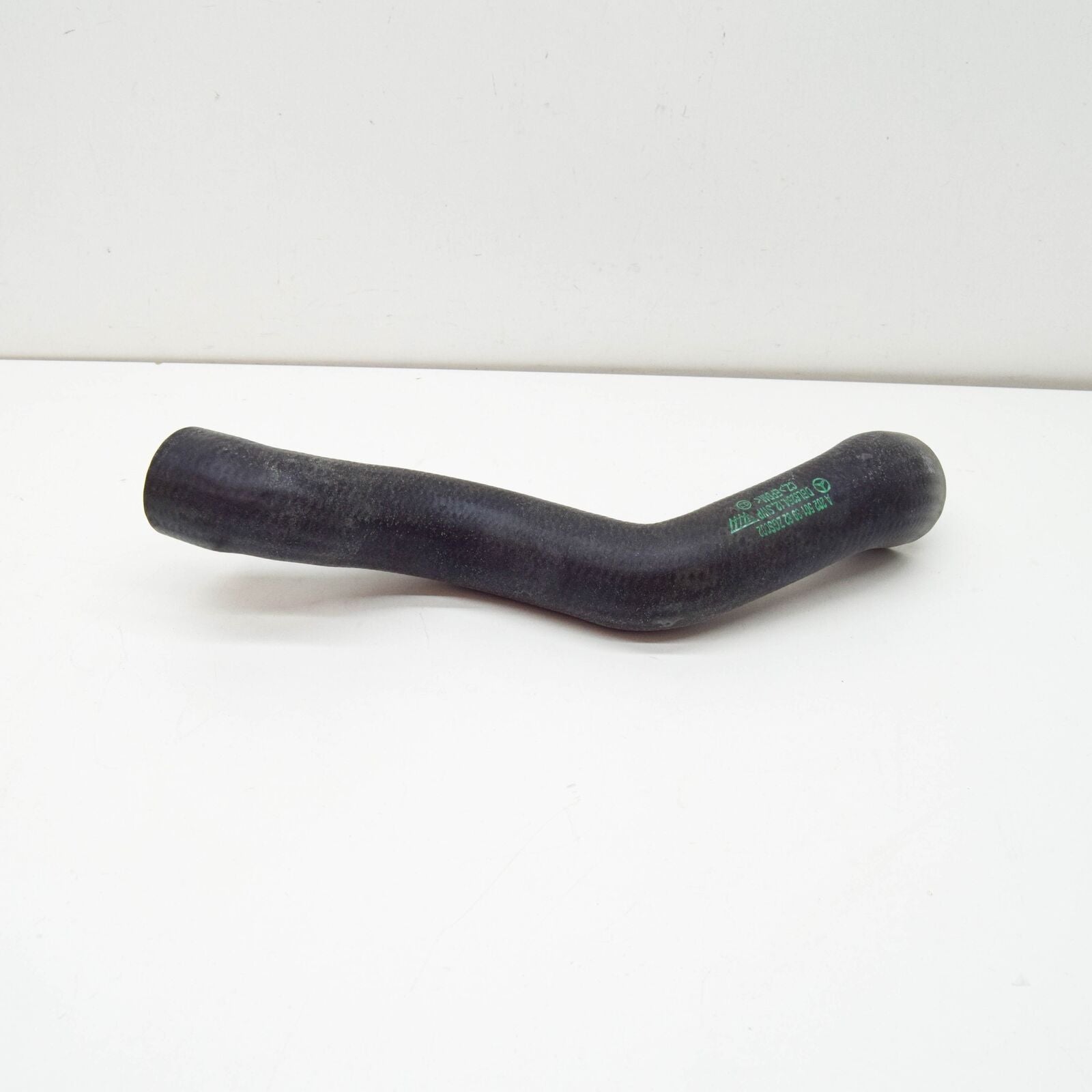 NEW MERCEDES-BENZ CLK C208 RADIATOR TOP HOSE A2025013982 ORIGINAL