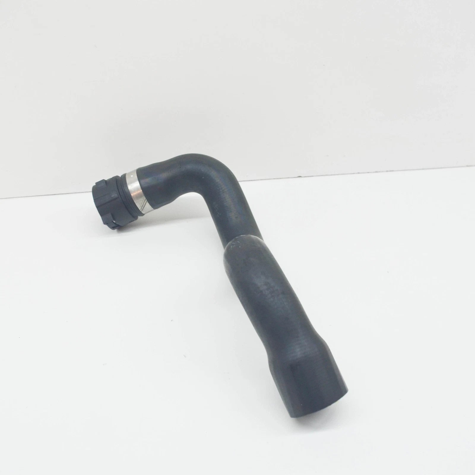 NEW BMW 3 COMPACT E36 COOLING SYSTEM WATER HOSE 11531716659 1716659 ORIGINAL