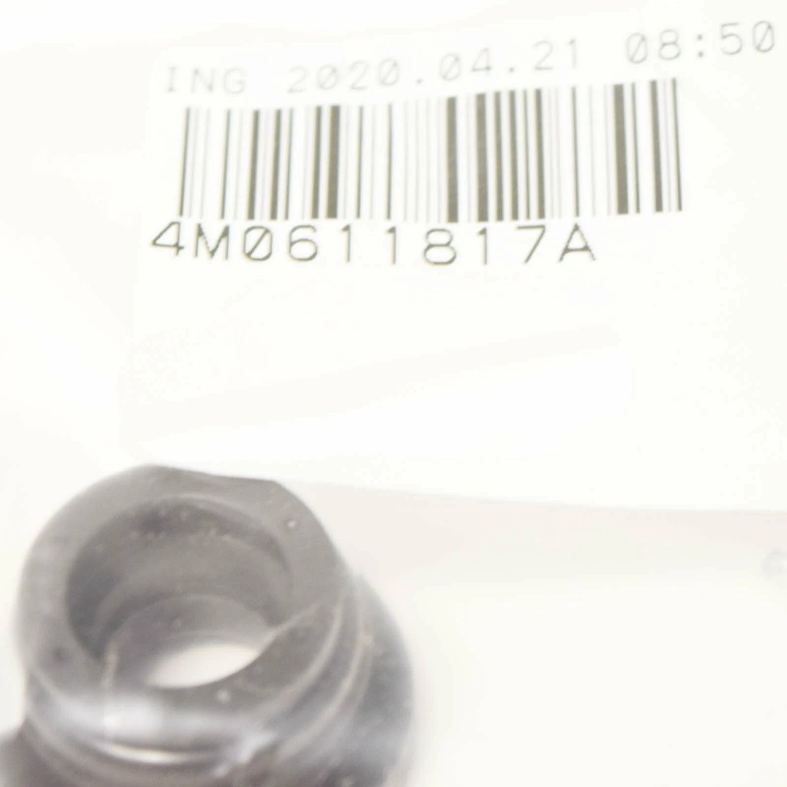 NEW AUDI A4 8E B6 BRAKE RESERVOIR GROMMET 4M0611817A ORIGINAL