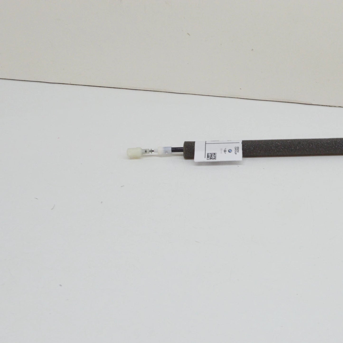 NEW BMW 7 E65 FRONT LEFT DOOR CABLE 51217024643 7024643 ORIGINAL