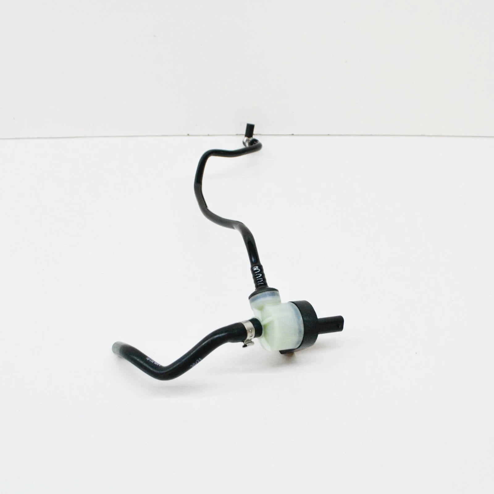 NEW AUDI Q5 8R BREATHER PIPE 06E103207AP