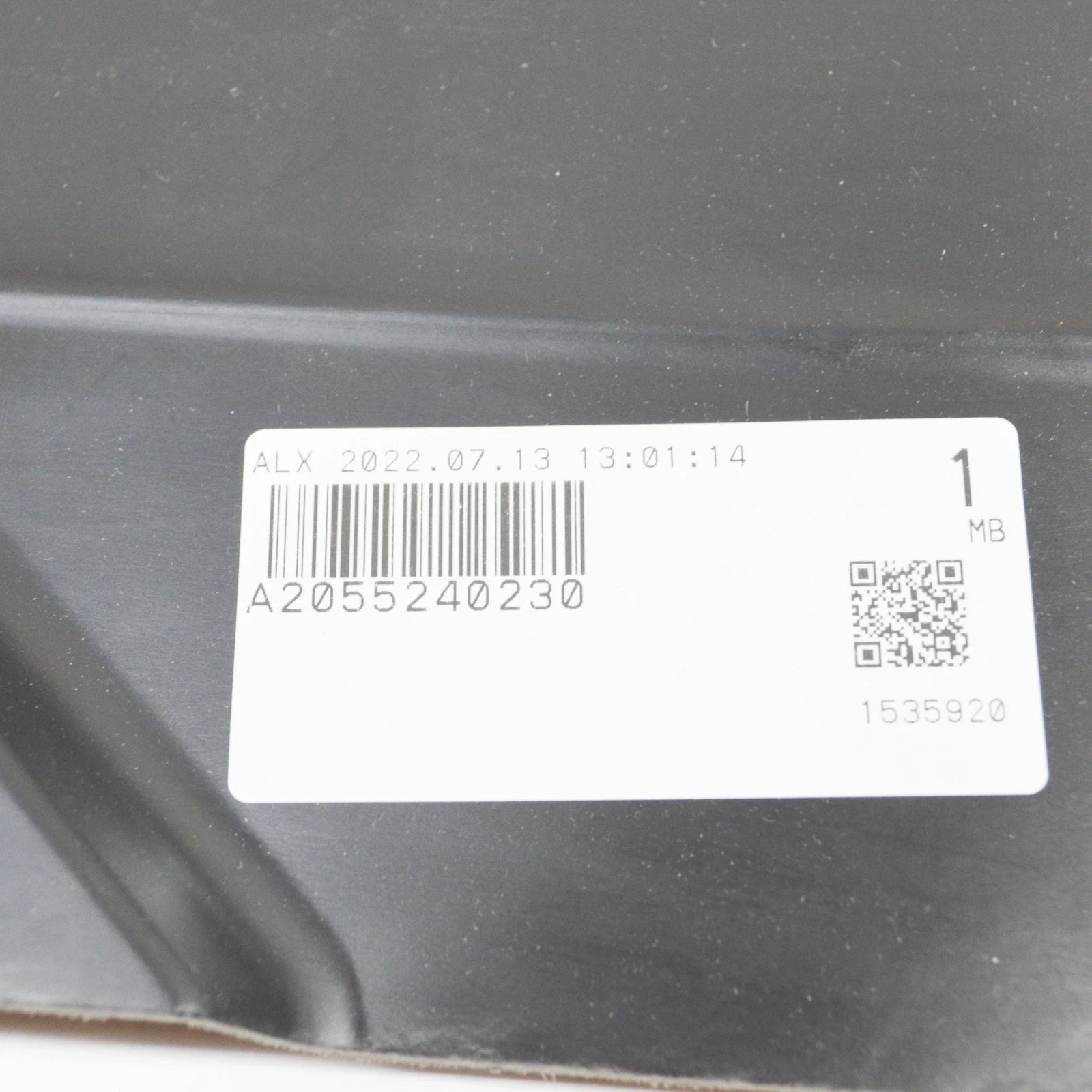 NEW MB C W205 ENGINE COMPARTMENT BOTTOM CENTRAL COVER A2055240230