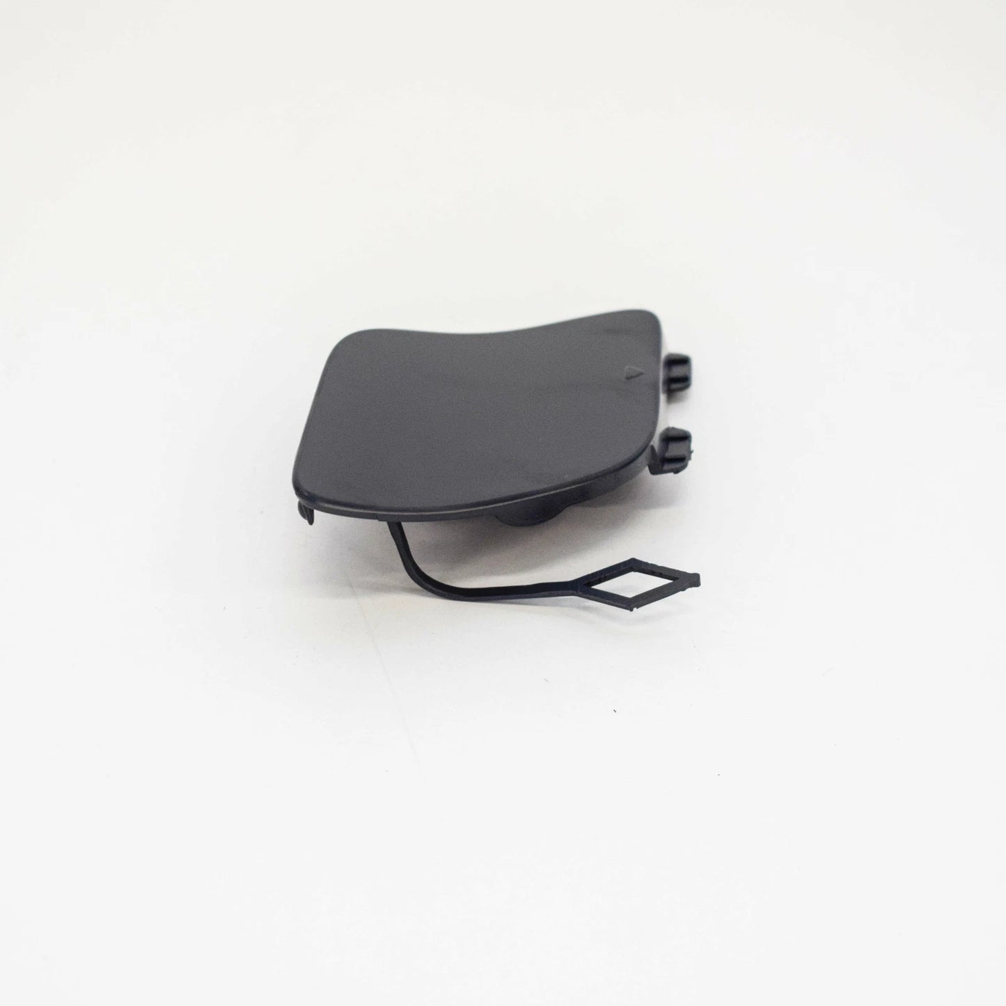 NEW MB CLA COUPE C117 FRONT BUMPER TOW EYE CAP A11788512229999